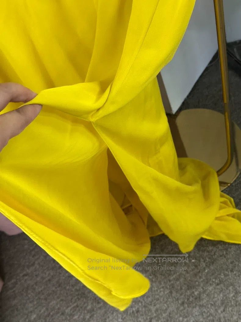 Valentino Valentino Yellow dress Size L / US 10 / IT 46 - 3 Thumbnail