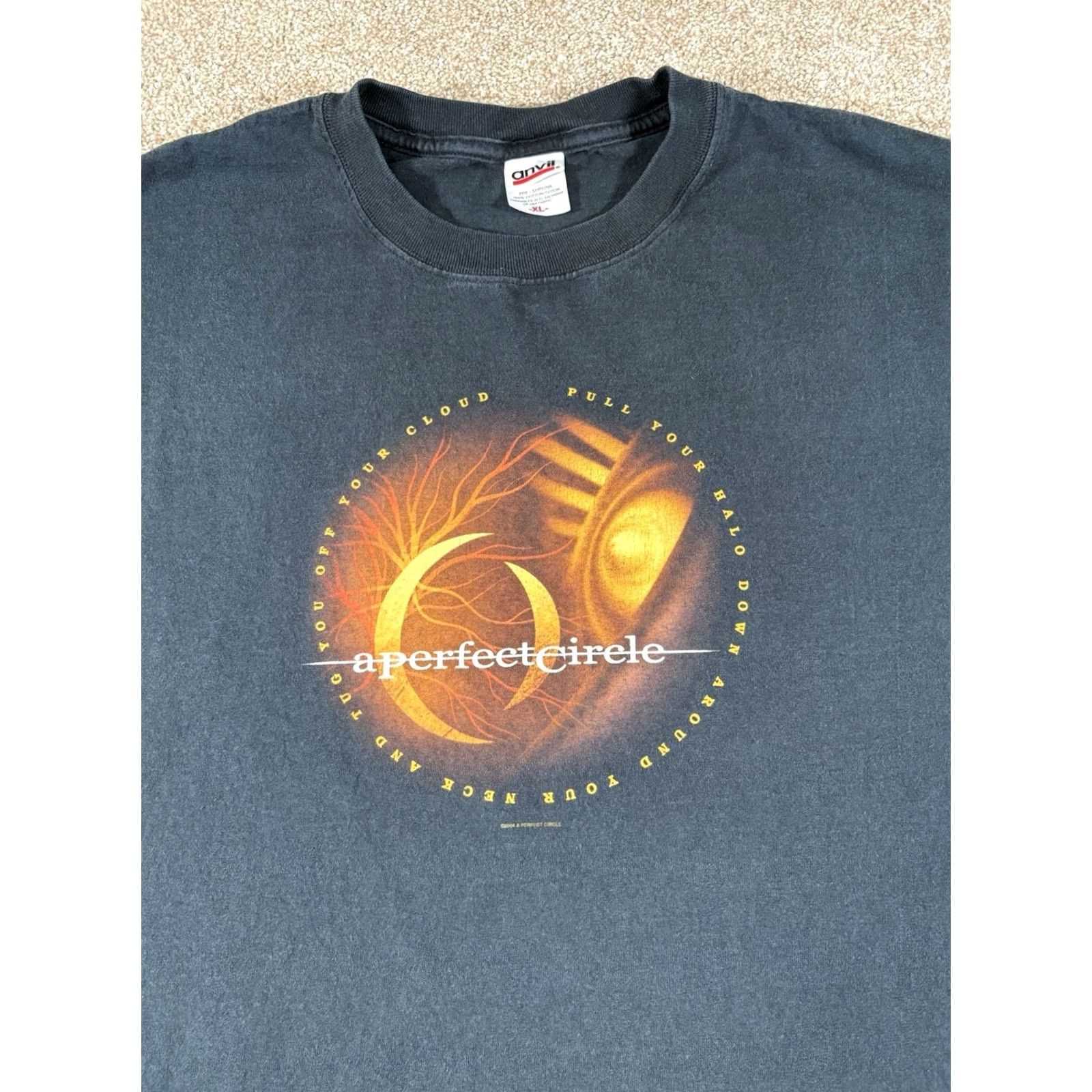 Anvil VTG 2004 A Perfect Circle Rock Band Black Graphic T-Shirt XL Adult Men Short Sleeve Crew Neck Cotton Anvil Brand Size US XL / EU 56 / 4 - 2 Thumbnail