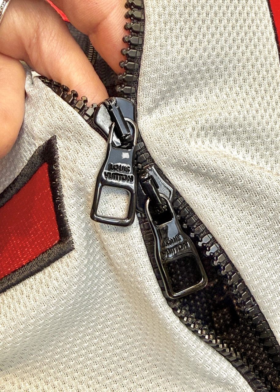 Louis Vuitton Louis Vuitton FW22 White Graphic Hockey Tracktop Jacket Size US XL / EU 56 / 4 - 6 Thumbnail