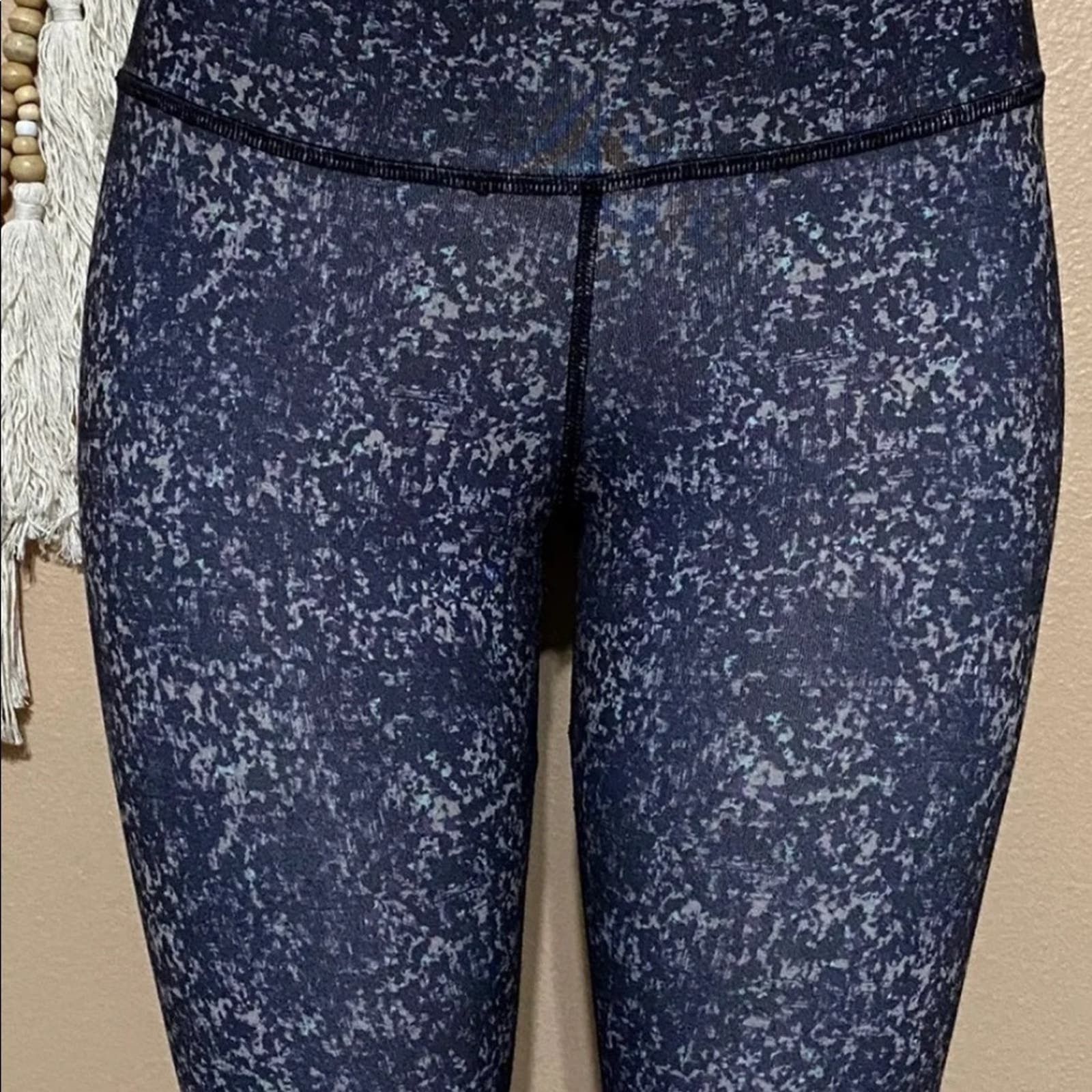 Lululemon Lululemon leggings Size US 26 / EU 42 - 6 Thumbnail