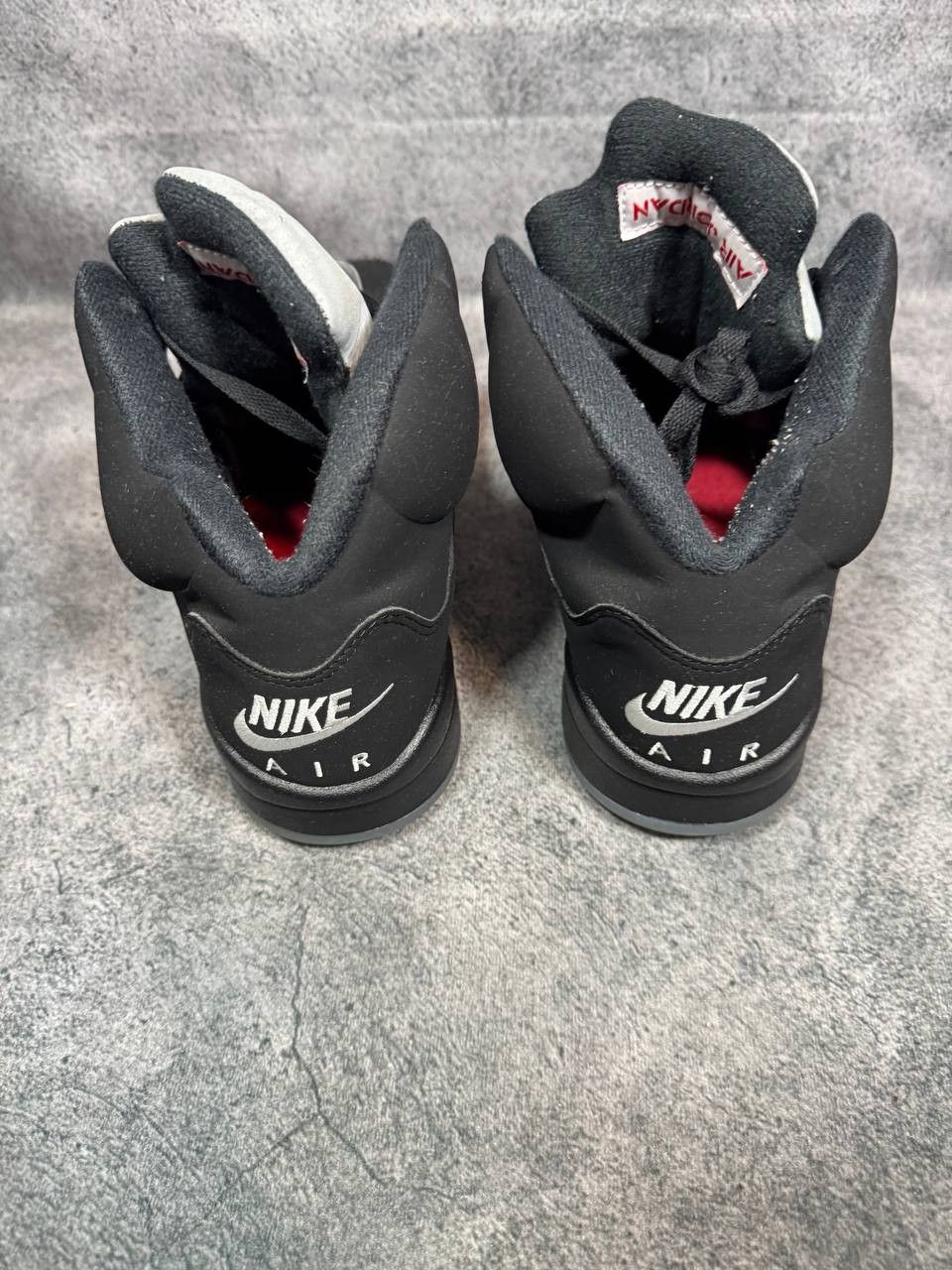 Jordan Brand Size 10 | Jordan 5 Metallic No Box | Pre-Owned Size US 9 / EU 42 - 5 Thumbnail