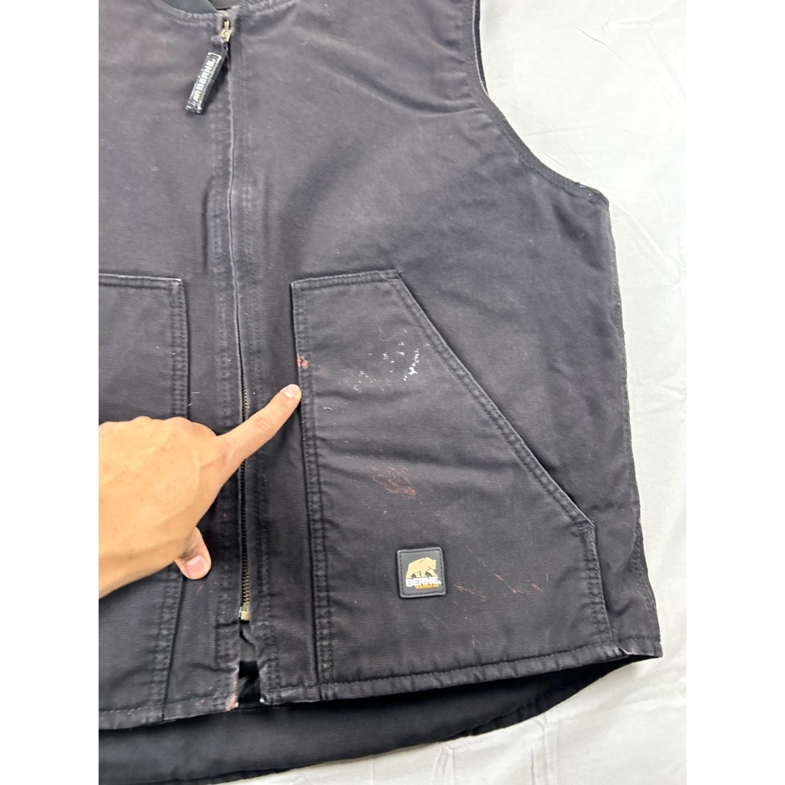 Vintage Berne Vest Mens L Black Canvas Quilted Insulated Full Zip Workwear Outdoor Size US L / EU 52-54 / 3 - 4 Thumbnail