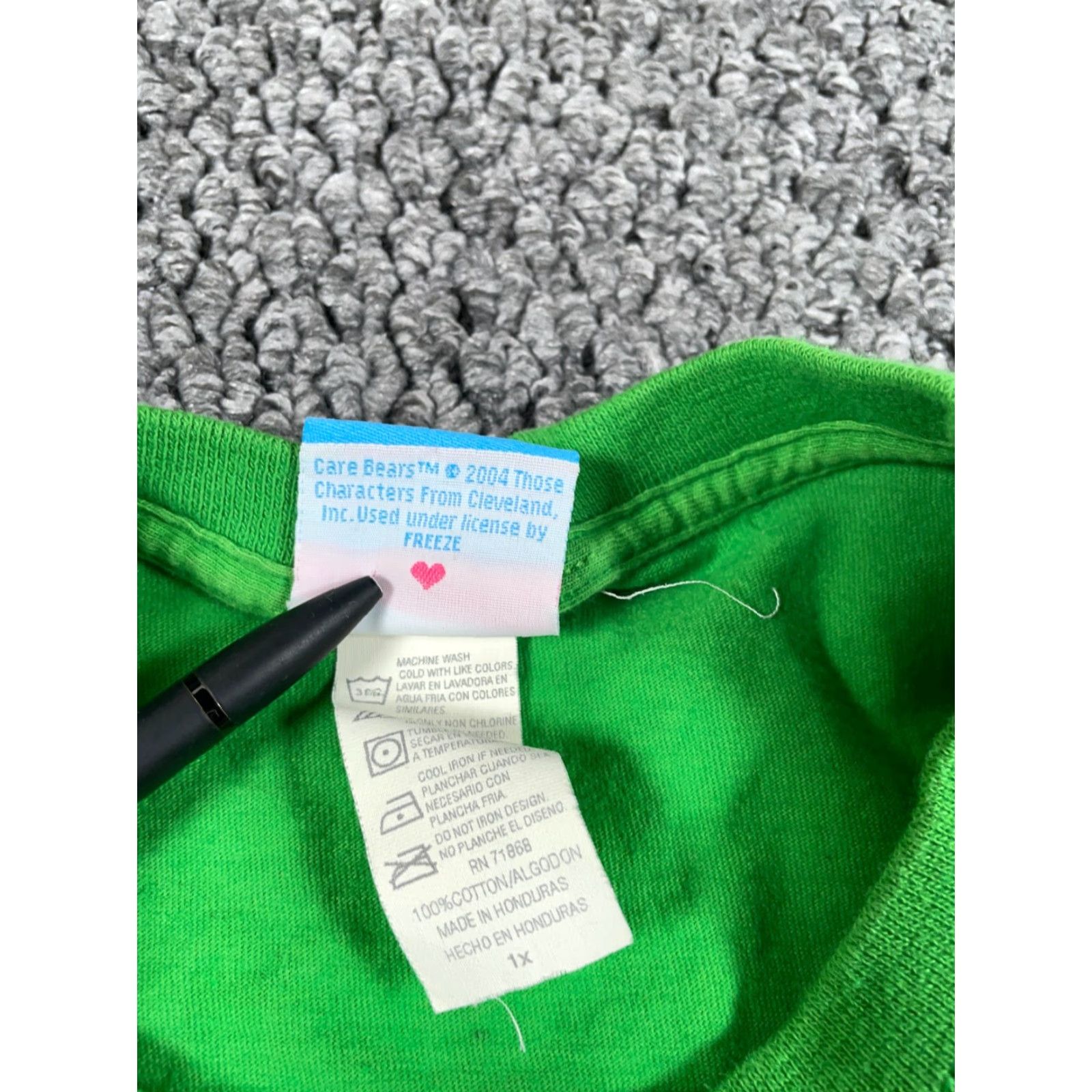 Vintage VINTAGE Care Bears T-Shirt Women's 1X Green Oversized Y2K 2004 Lucky Bear 90s Cartoon Womens Size XL / US 12-14 / IT 48-50 - 4 Thumbnail