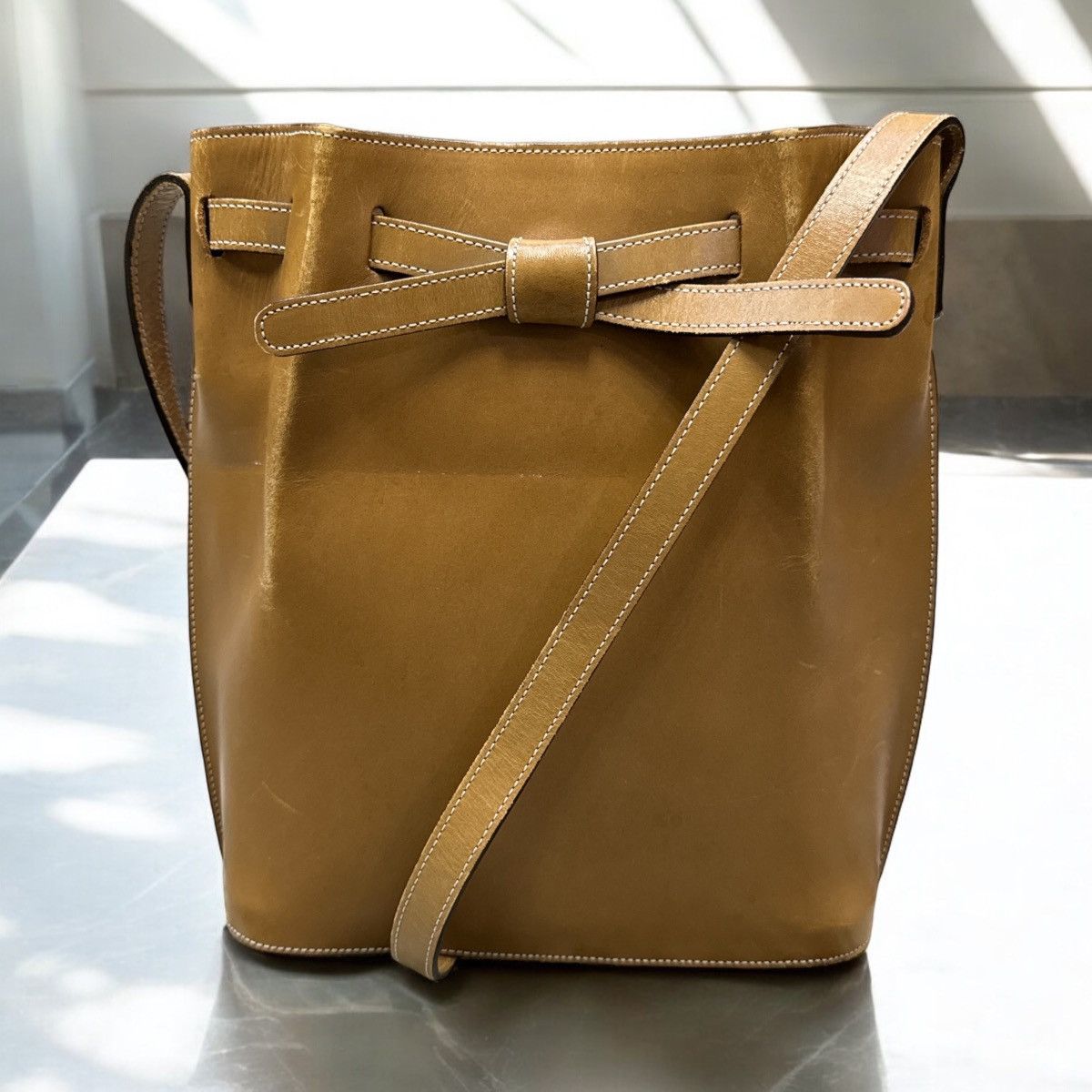 Issey Miyake × Vintage VTG ISSEY MIYAKE DESIGN LEATHER SHOULDER BAG Size ONE SIZE - 2 Thumbnail