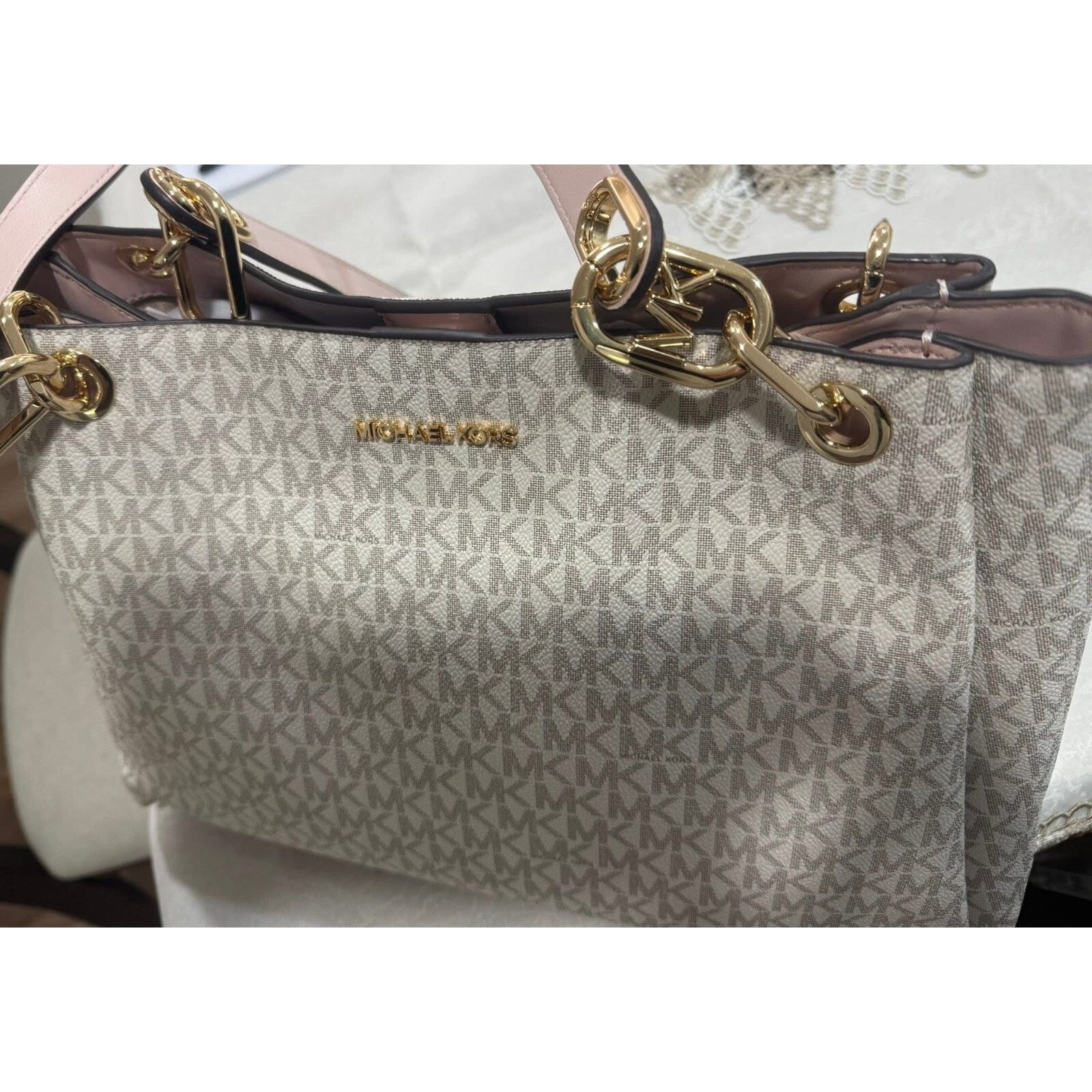 Michael Kors Michael Kors Trisha shoulder bag Retail Price: 628 $ Size ONE SIZE - 3 Thumbnail