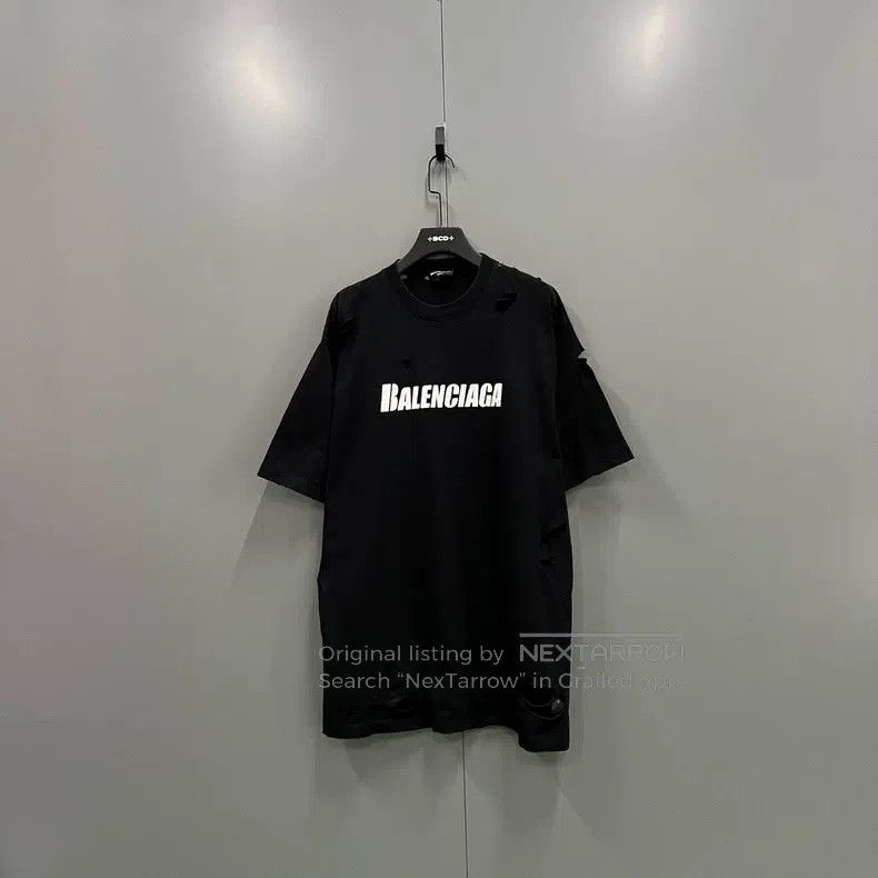 Balenciaga Balenciaga Black large destroyed logo short sleeve Size US M / EU 48-50 / 2 - 1 Thumbnail