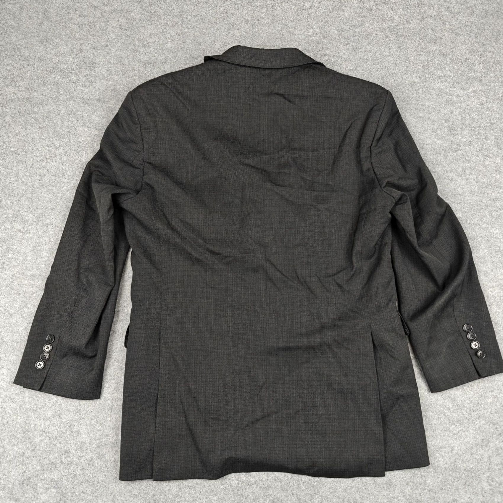 Yves Saint Laurent Yves Saint Laurent Blazer Mens Large Gray Two Button Suit Jacket Made In Italy Blazer Mens Large Gray Two Button Suit Jacket Italy Saint Laurent Size 42R - 7 Thumbnail