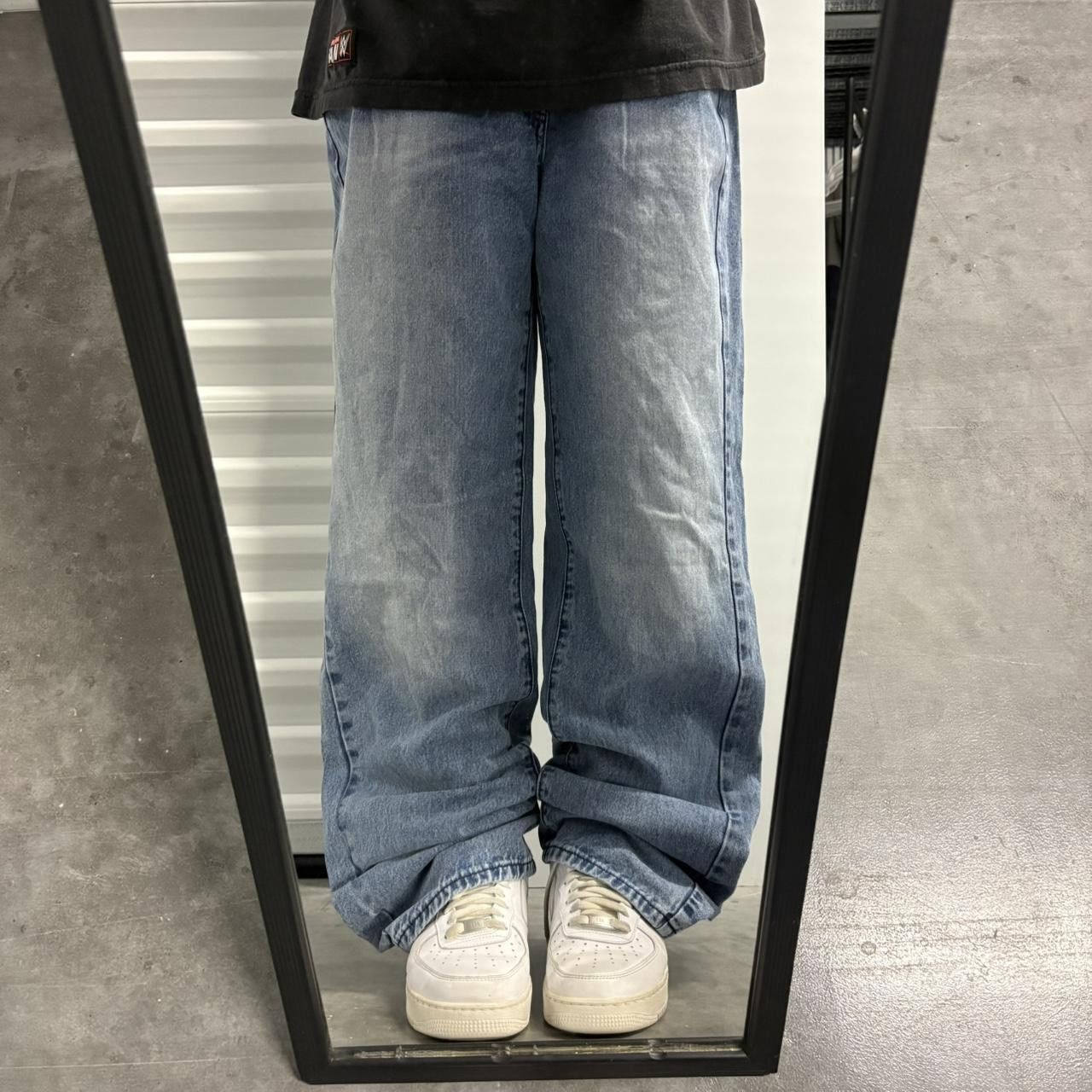 Vintage Crazy Vintage Y2K/2000s Super Baggy Wideleg Skater Style Light Wash Denim Jeans! Size US 34 / EU 50 - 1 Thumbnail