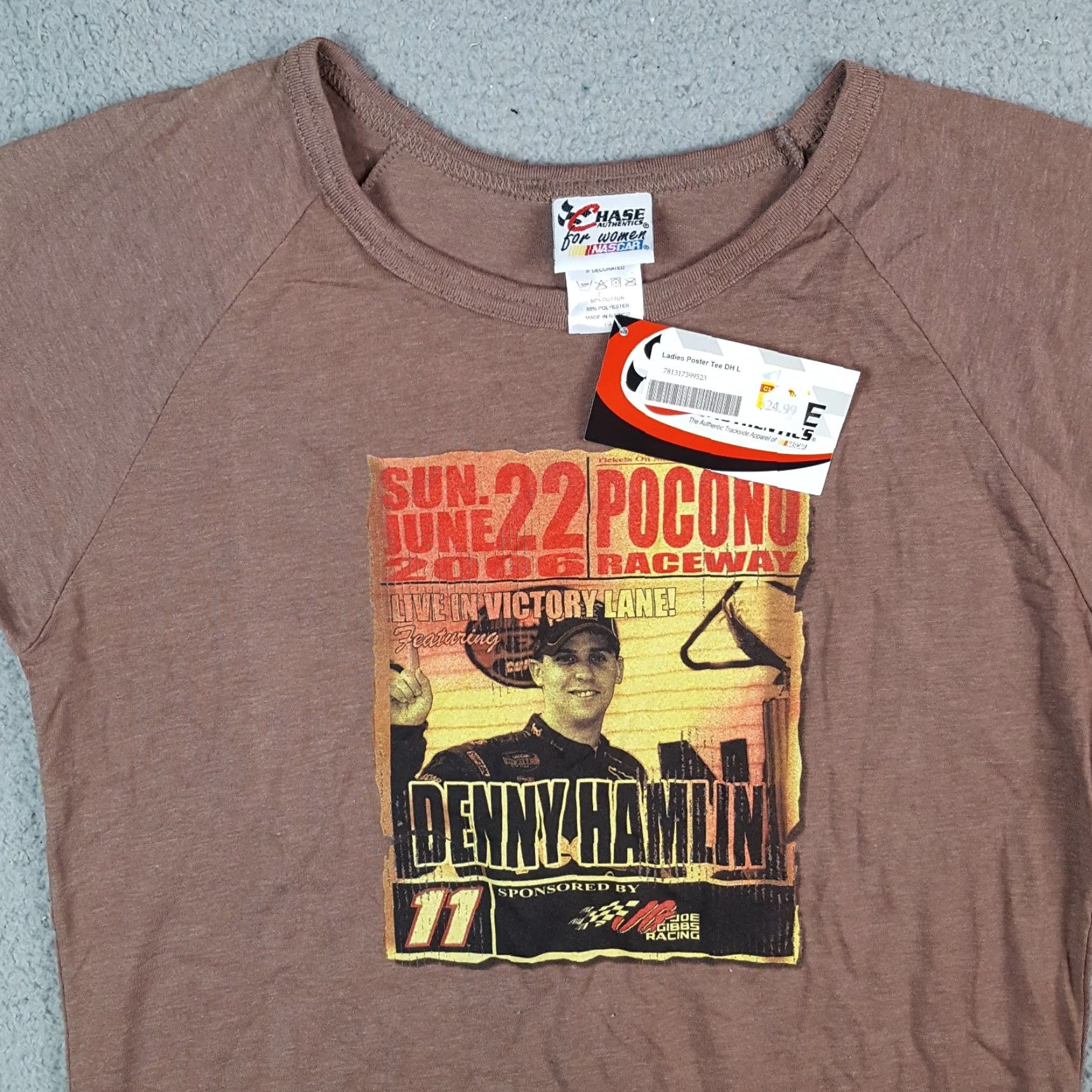 Chase Authentics VINTAGE Denny Hamlin NASCAR Racing Tee Women's Size L Car Race T Shirt Top Size L / US 10 / IT 46 - 2 Thumbnail