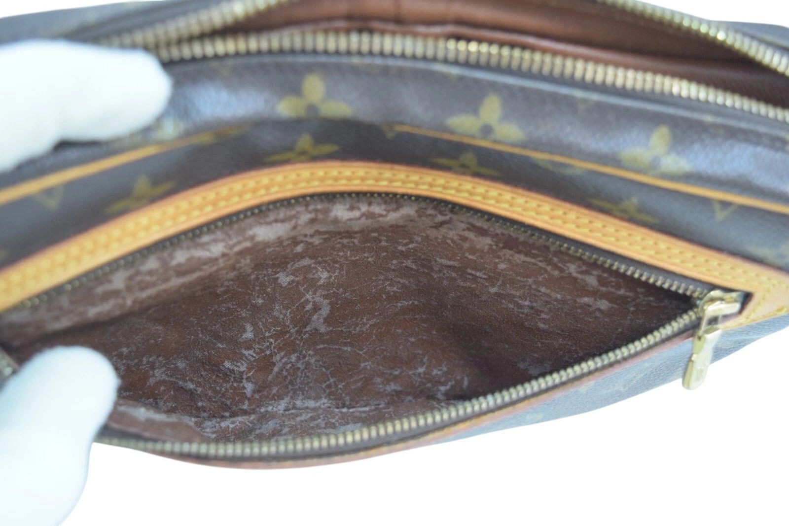 Louis Vuitton Louis Vuitton Marly Dragonne GM Clutch Bag Monogram M51825 Size ONE SIZE - 15 Thumbnail