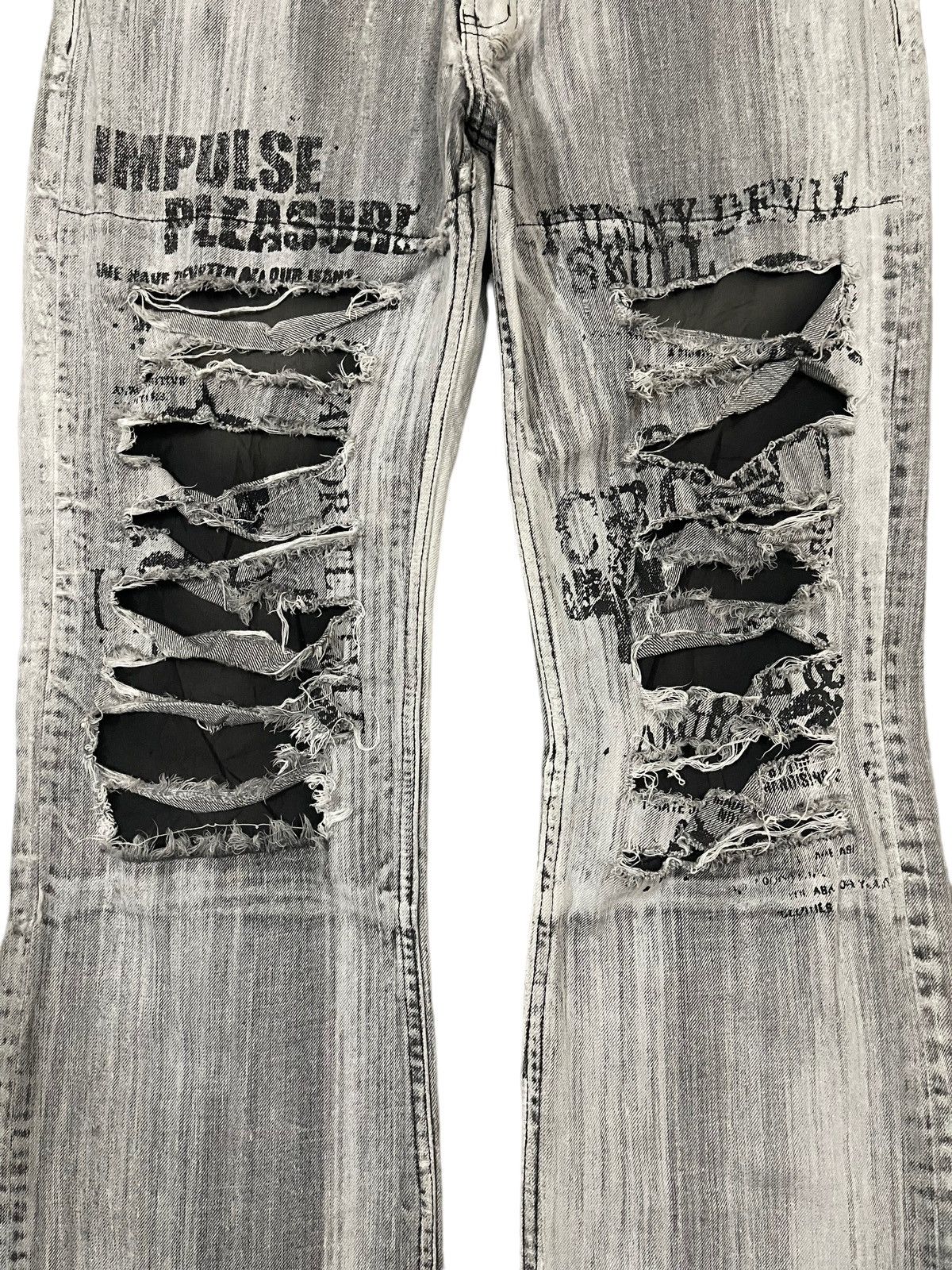 If Six Was Nine Vintage Japanese Skull Punk Distressed Bondage Flare Jeans Size US 33 - 5 Thumbnail