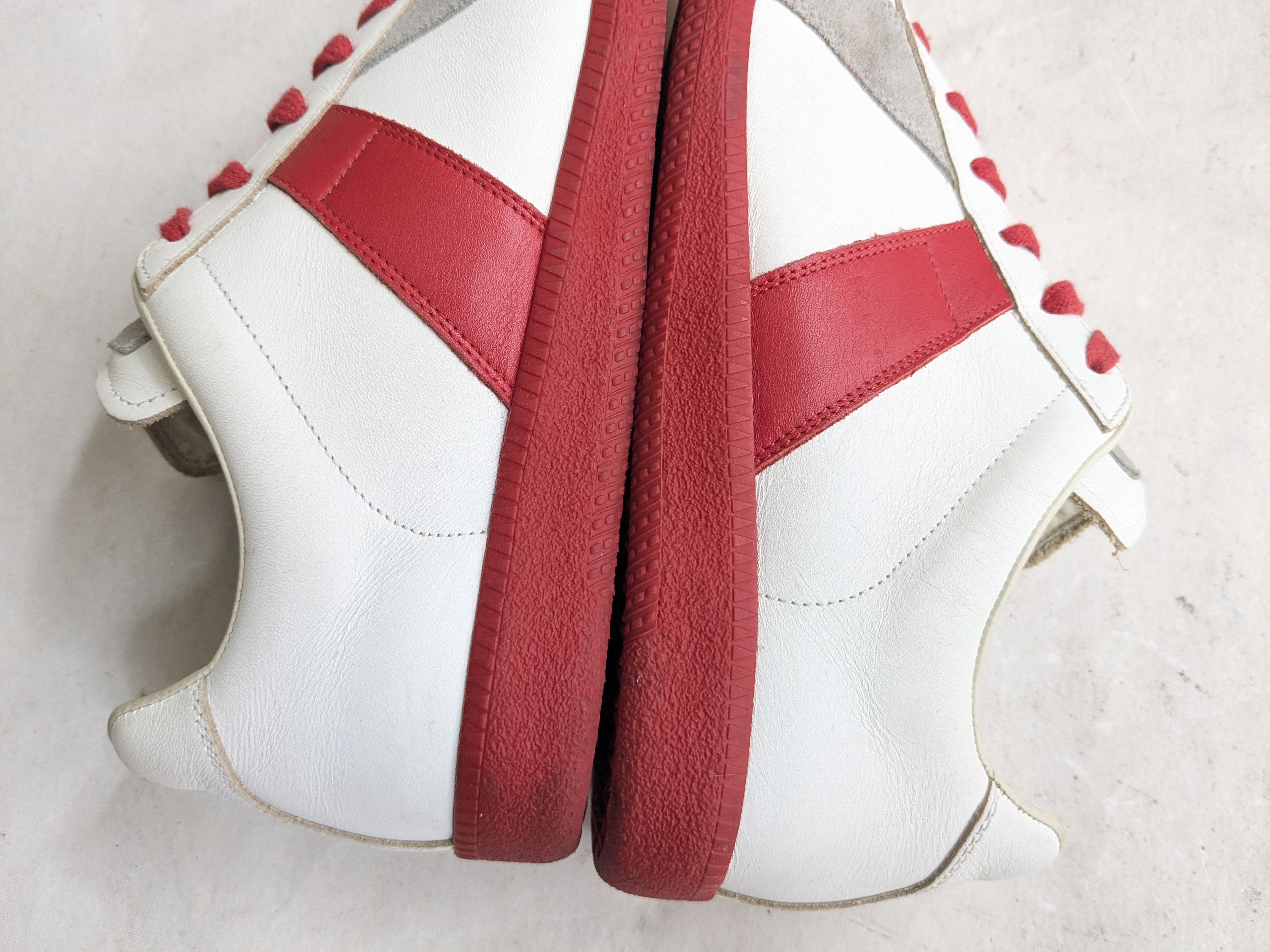 Maison Margiela Maison Margiela GAT Replica White Gray Red 8 41 Size US 8 / EU 41 - 9 Thumbnail