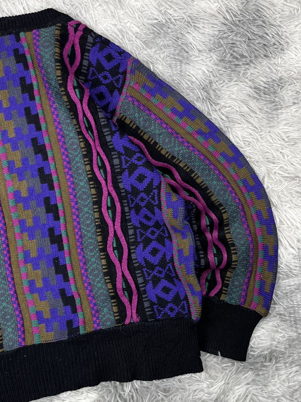 Coogi Vintage Palls Pyra Pattern Sweater Size M / US 6-8 / IT 42-44 - 10 Thumbnail