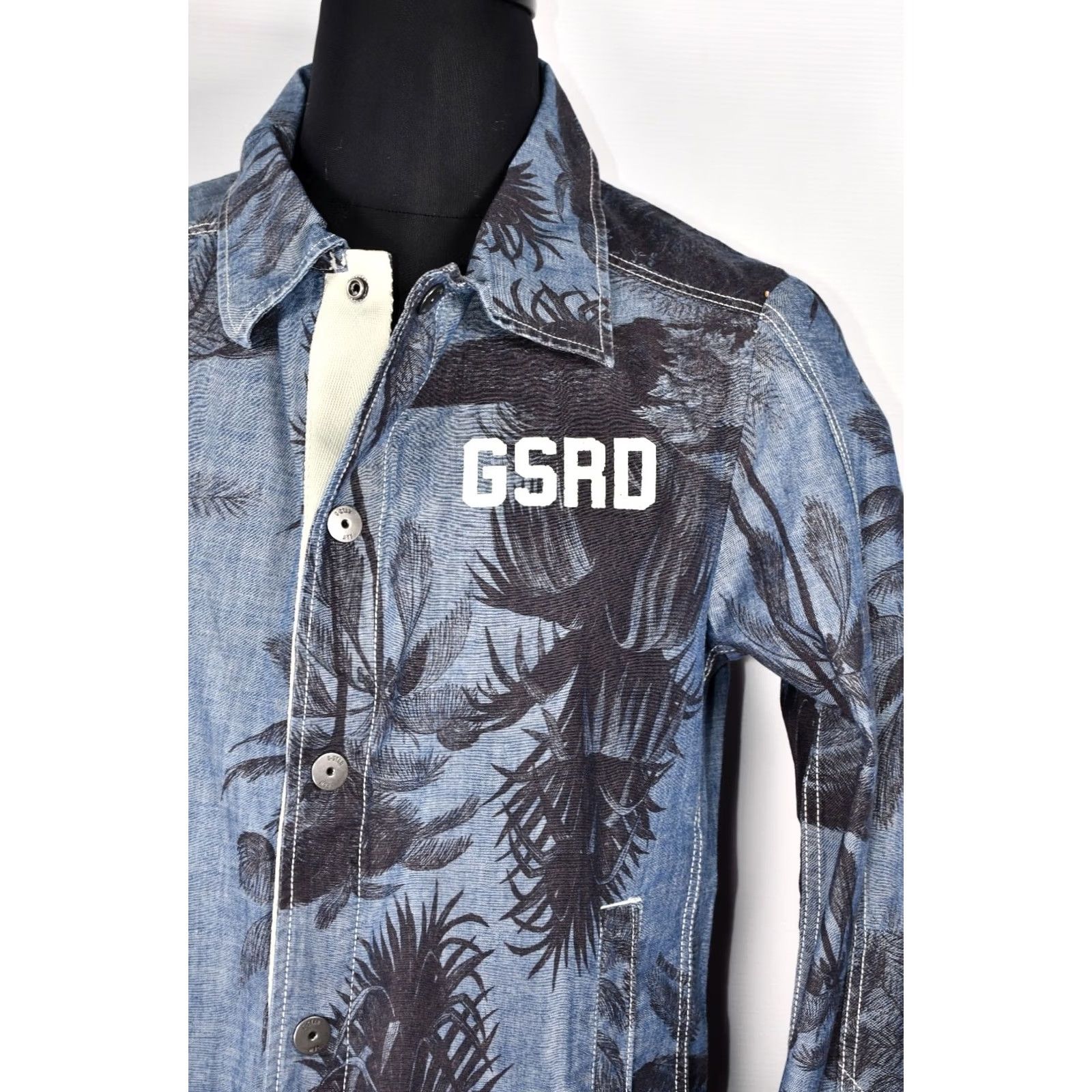 G-Star G-Star MESON COACH OVERSHIRT Chambray Flax Jacket Men's M Blue Floral Logo Chest/Armpit 53 cm 67 cm 68 cm - New - Regular Fit Size US M / EU 48-50 / 2 - 6 Thumbnail