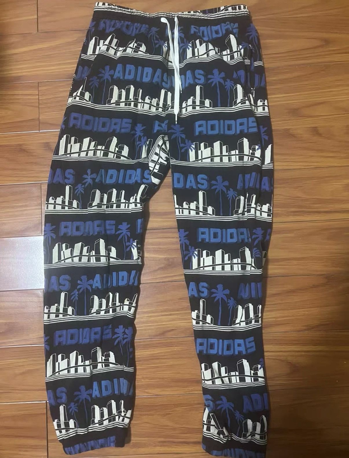 Adidas adidas Originals LA PALM FLEECE Collaboration Sweatpants J16 Size US 34 / EU 50 - 1 Thumbnail