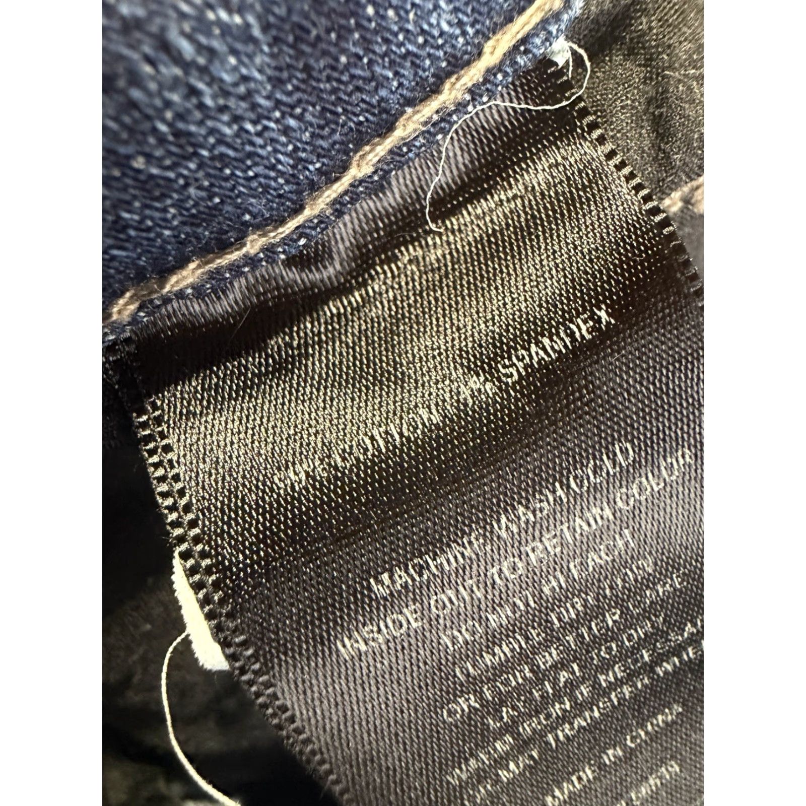 Vintage KUT from the Kloth Boyfriend Jeans Size 18 Blue Denim Flex Distress Women's Jeans Regular 5-Pocket Design Inseam 32 in Adult Women Size 40" / US 18 - 6 Thumbnail