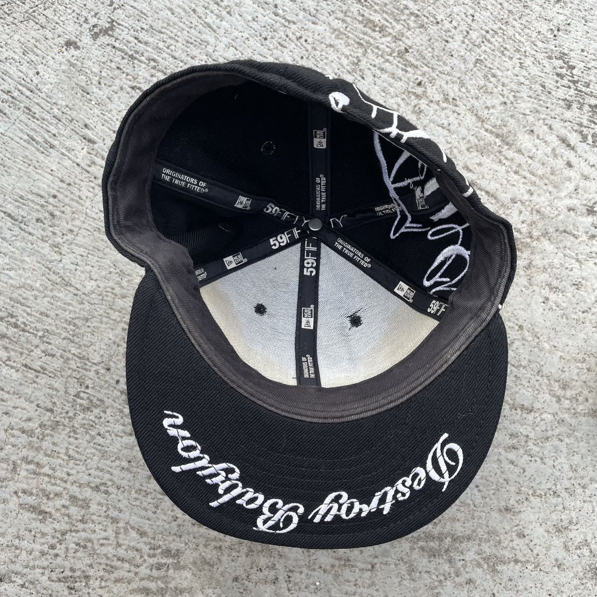 New Era SCRIPT BIG LOGO DESTROY BABYLON Size ONE SIZE - 9 Thumbnail