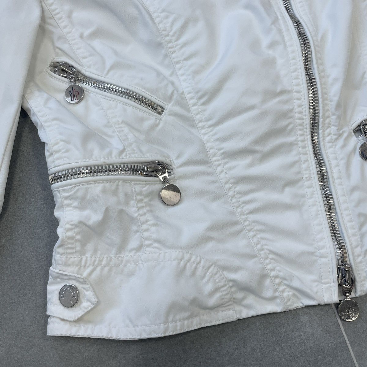 Moncler Authentic Moncler Coeur Jacket Size 1 (S) Size S / US 4 / IT 40 - 6 Thumbnail