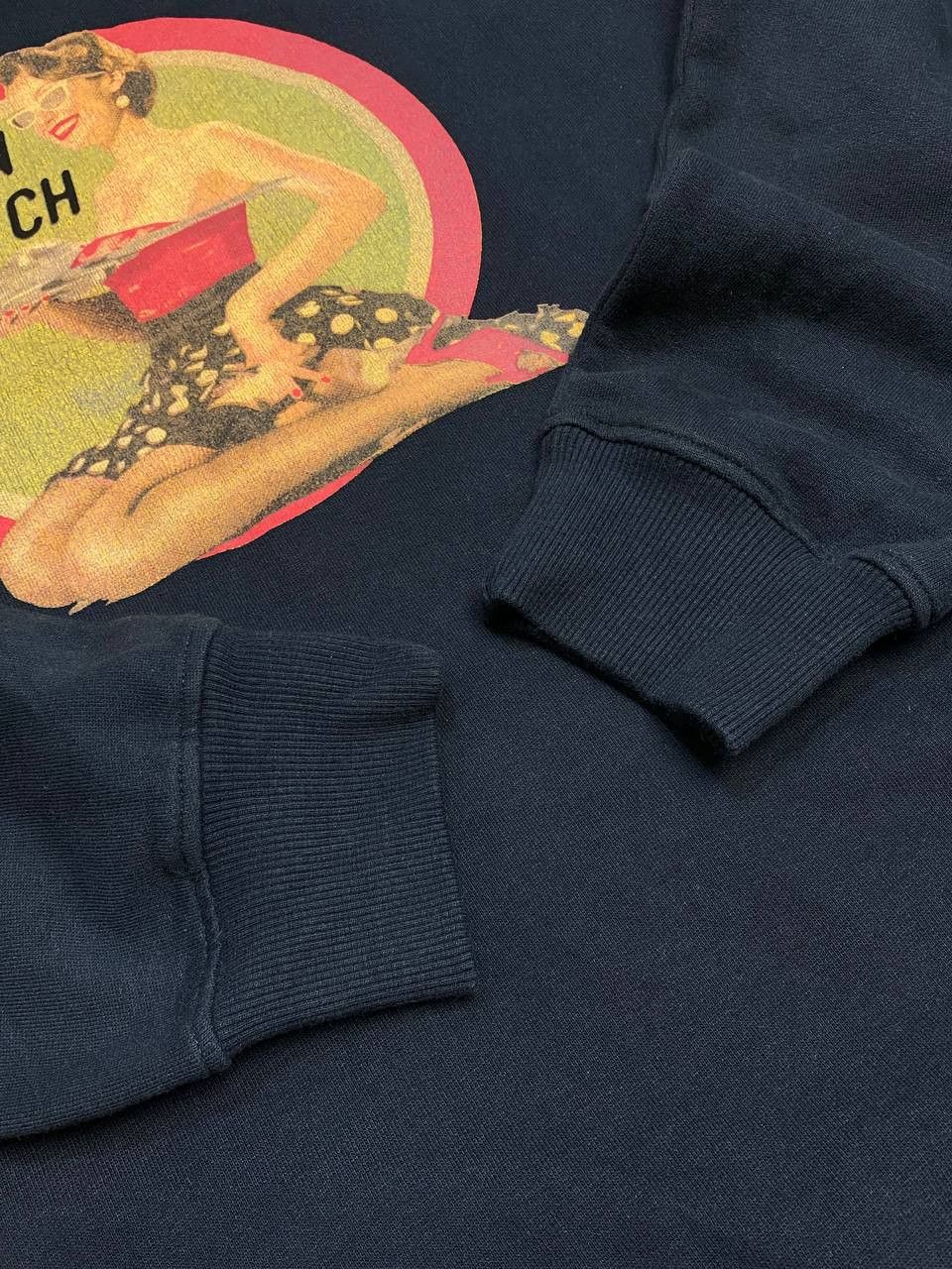 Von Dutch Von Dutch Y2K Pin Up Girl Print Sweatshirt Size US L / EU 52-54 / 3 - 7 Thumbnail