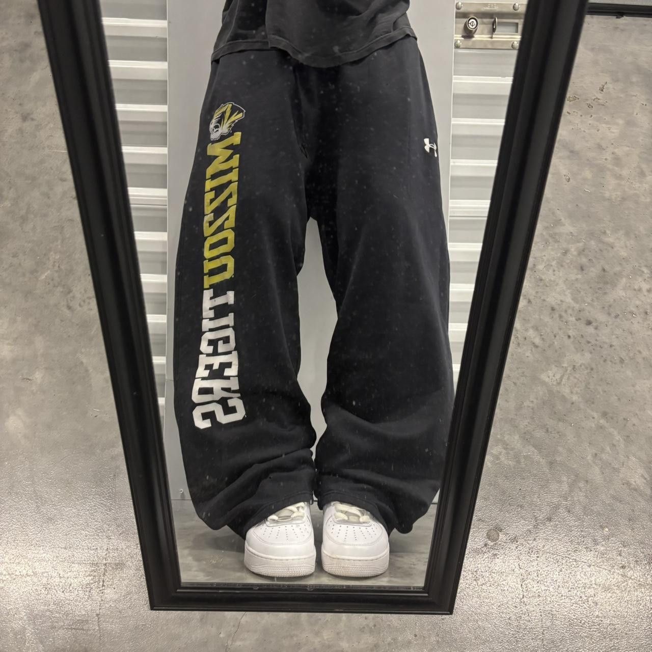 Japanese Brand × Vintage Crazy Vintage Y2K/2000s Baggy Black Mizzou Tigers College Streetwear Skater Sweatpants! Size US 36 / EU 52 - 1 Thumbnail