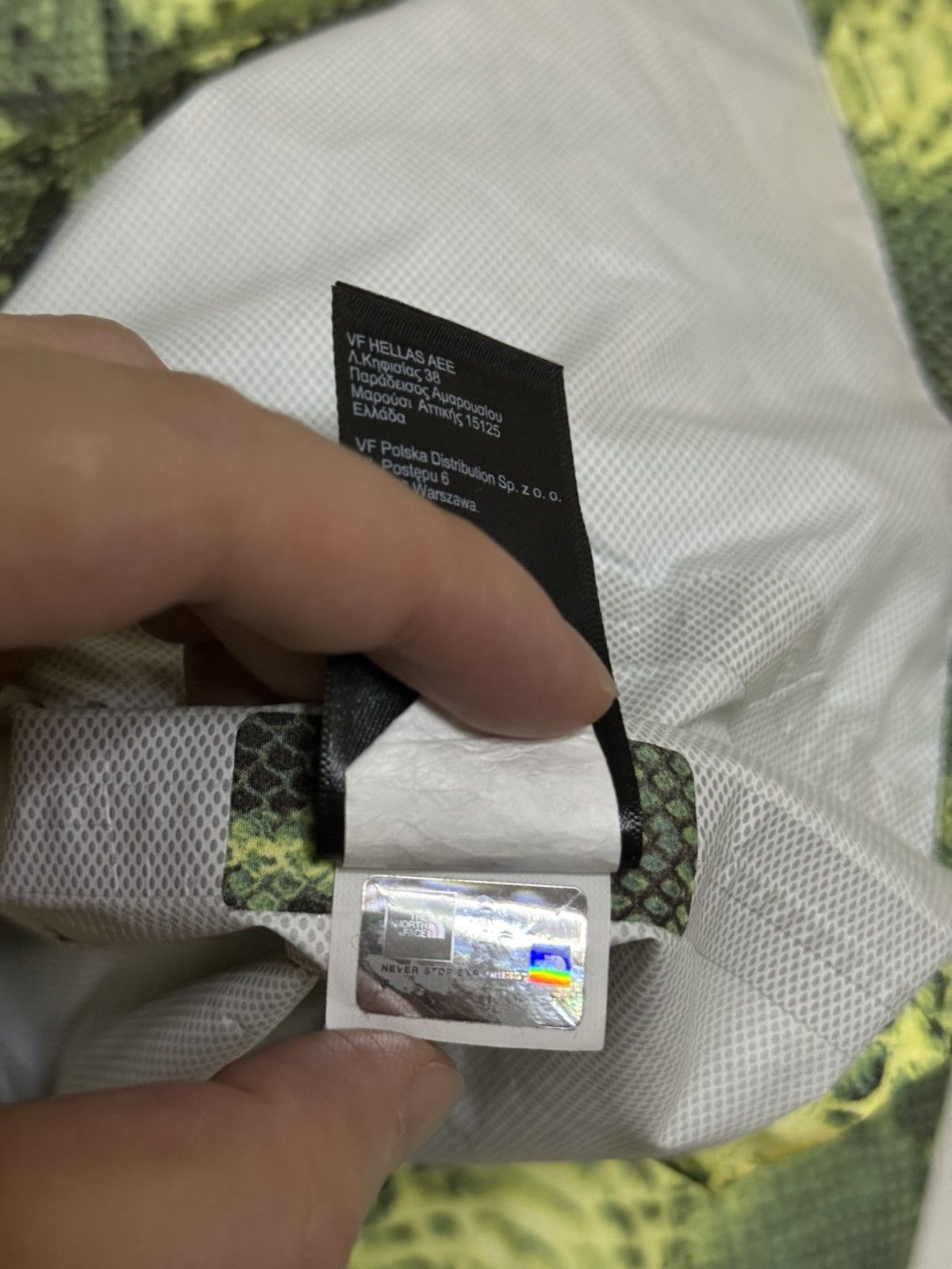 Supreme × The North Face Supreme tnf the north face snakeskin taped seam coach Jacket Size US M / EU 48-50 / 2 - 7 Thumbnail