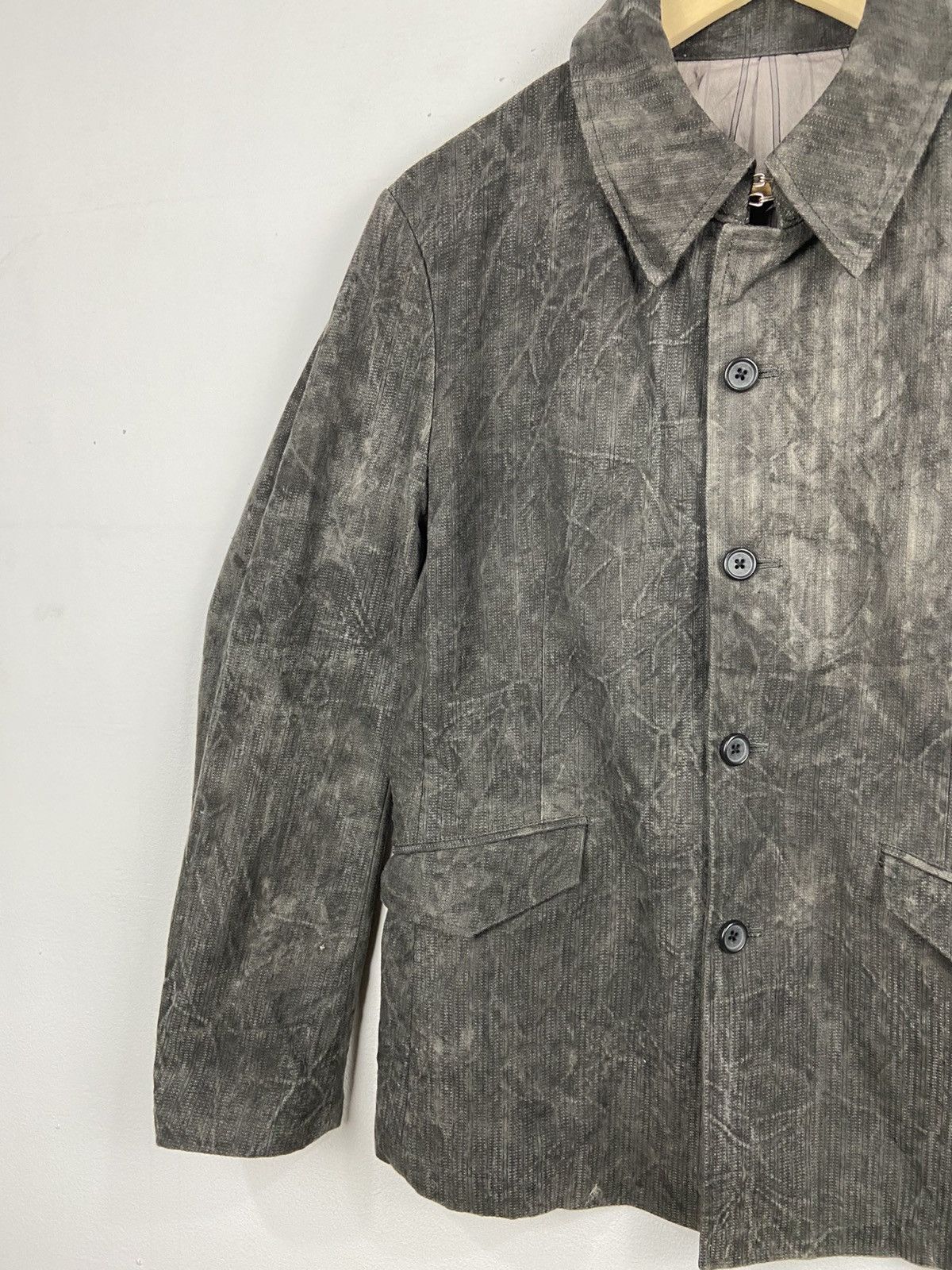 TORNADO MART python design shirt LL