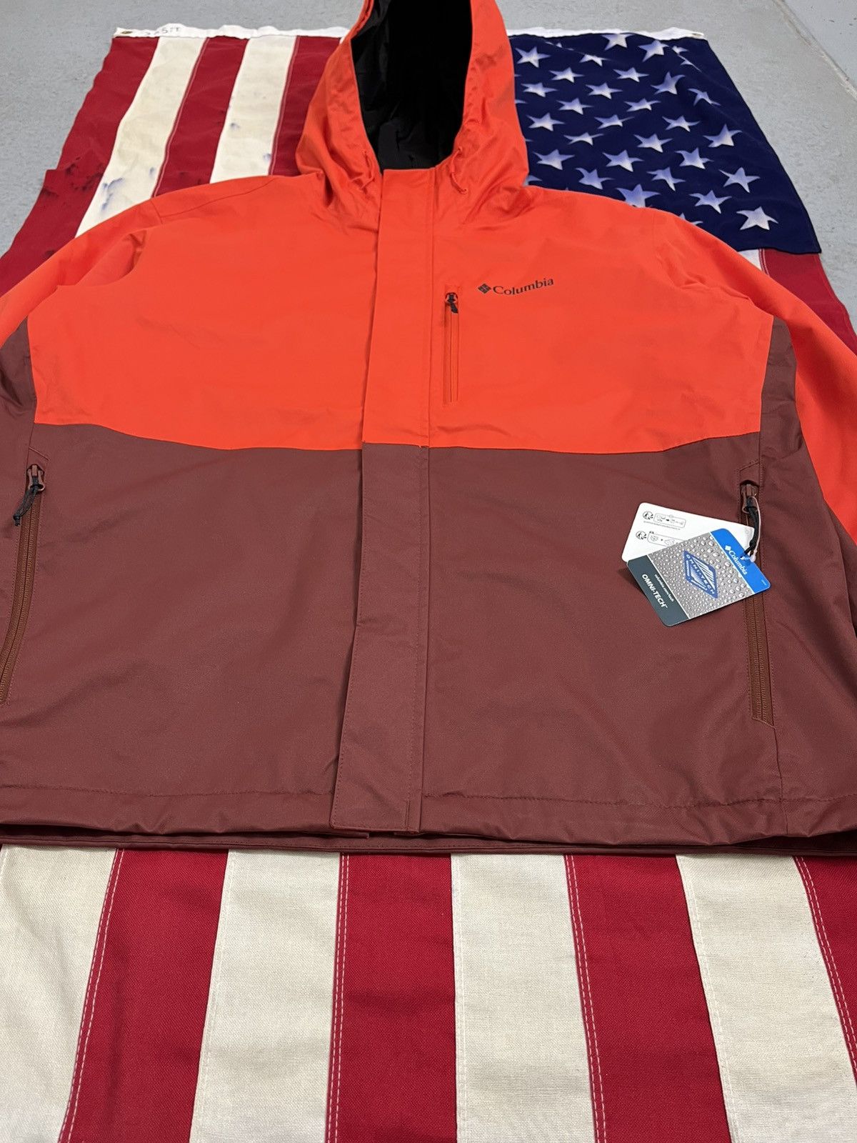 Columbia Columbia Omni-Tech Two-Tone Jacket, New with Tags Size US XL / EU 56 / 4 - 3 Thumbnail