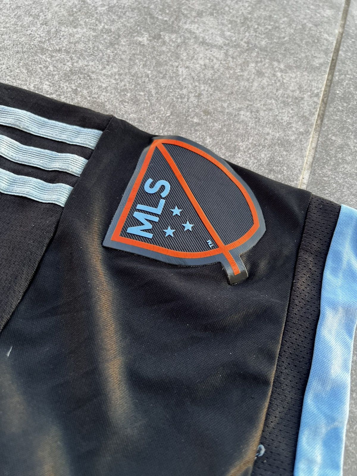 Adidas Adidas New York City FC 2015/2016 Away Soccer Jersey Kit Size US L / EU 52-54 / 3 - 4 Thumbnail