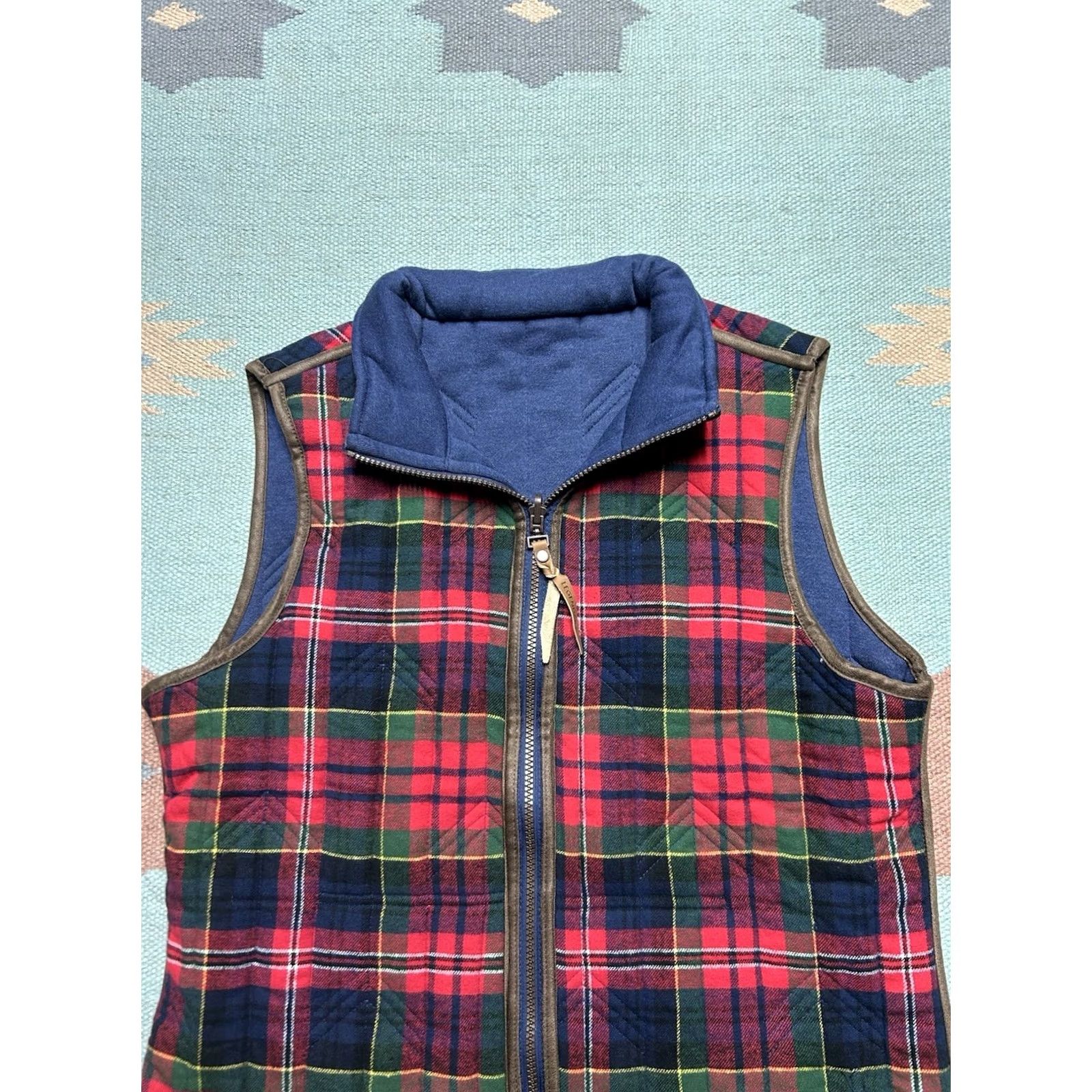 Vintage VINTAGE Legendary Whitetails Reversible Vest Jacket Quilted Plaid Hunting Adult Large Blue Mens Size US L / EU 52-54 / 3 - 6 Thumbnail