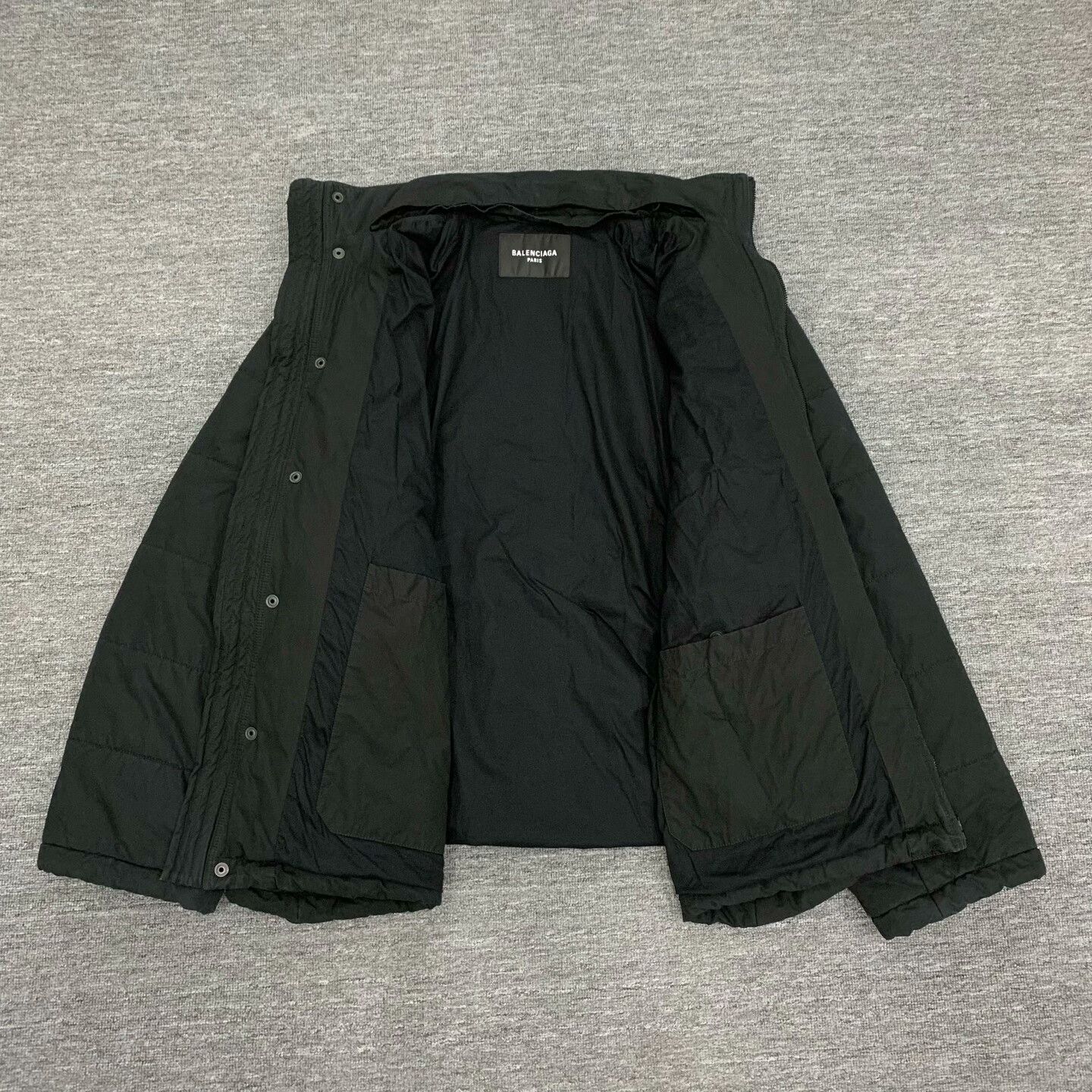 Balenciaga balenciaga black logo cotton jacket size 3 Size US M / EU 48-50 / 2 - 6 Thumbnail