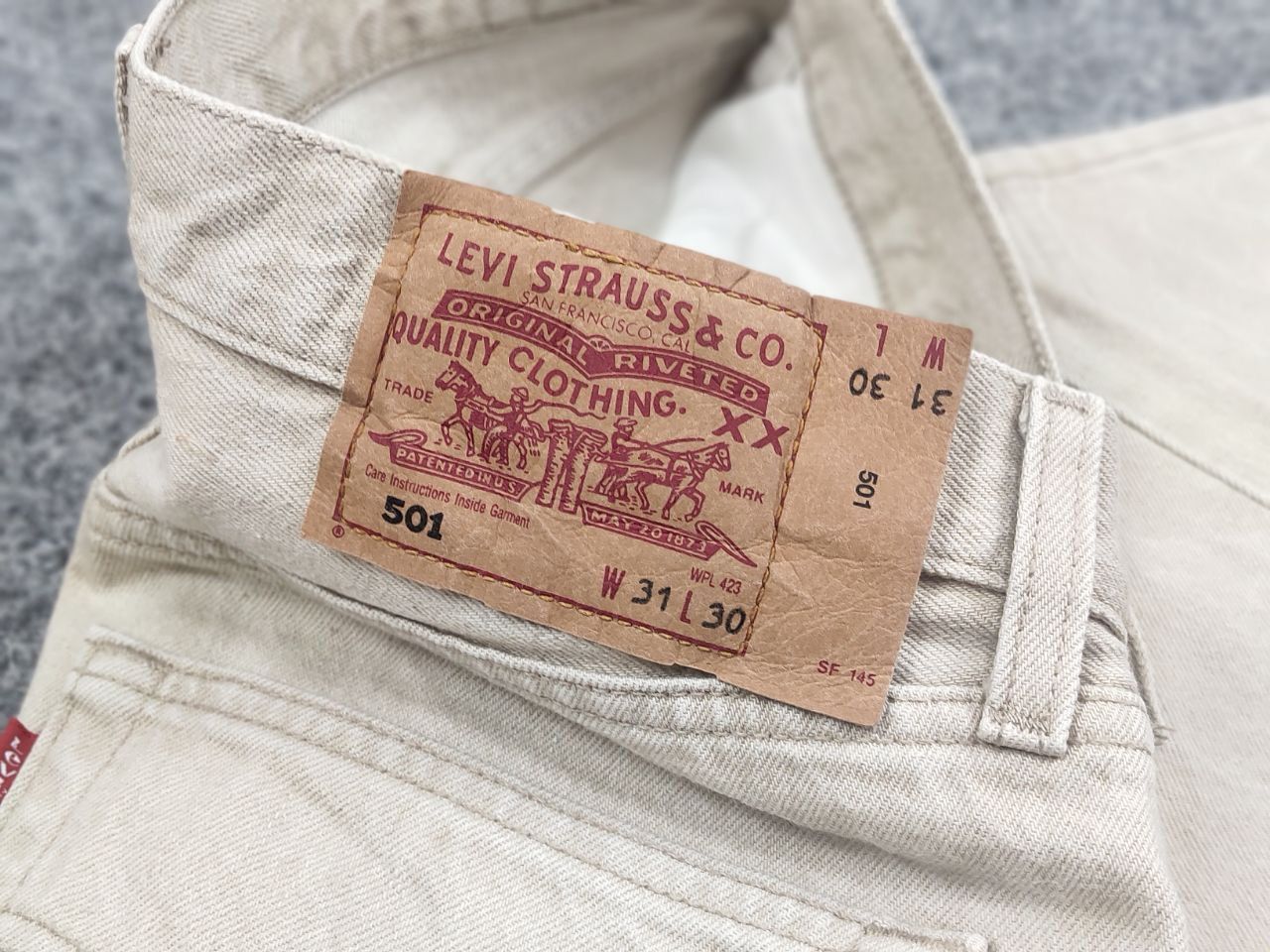 Levi's Vintage 90's Levis 501 Light beige Denim Jeans USa Style Size US 31 - 11 Thumbnail