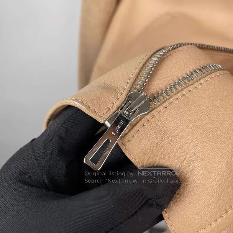 Hermes Hermes 23S Beige Pig Nose Knit Sleeve Patchwork Leather Ja Size XS / US 0-2 / IT 36-38 - 4 Thumbnail