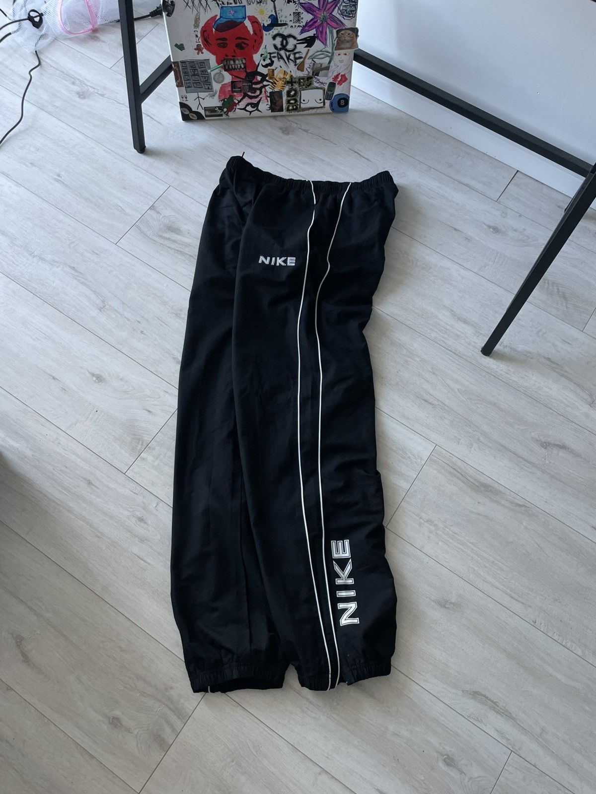 Nike Vintage Nike 00's Black Nylon Sweatpants Y2K Baggy Drill Size US 33 - 3 Thumbnail