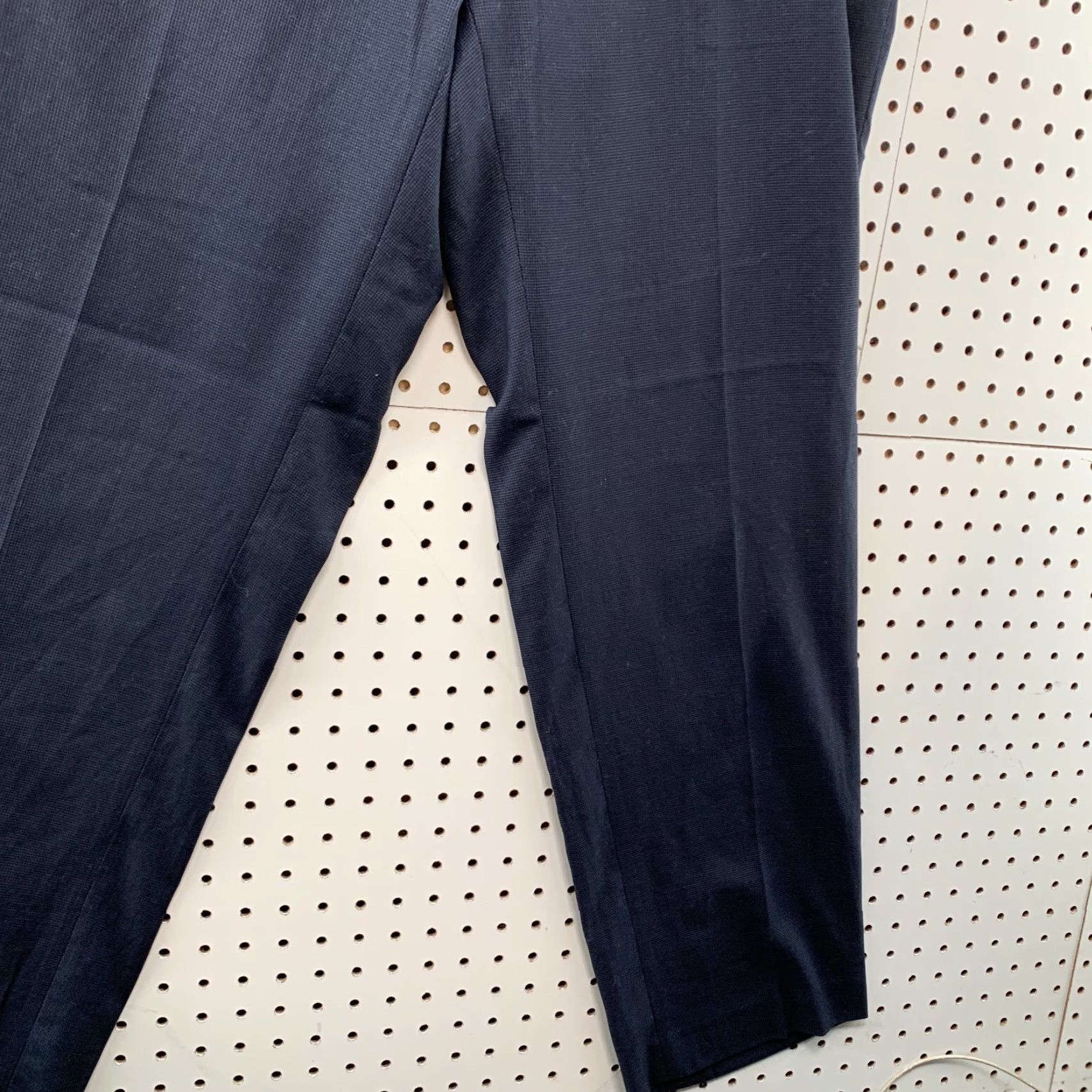 Ralph Lauren Lauren Ralph Lauren Dress Pants Mens Size 37x31.5 Navy Blue Polyester Blend Dress Pants Mens 37x31.5 Blue Size US 37 - 4 Thumbnail