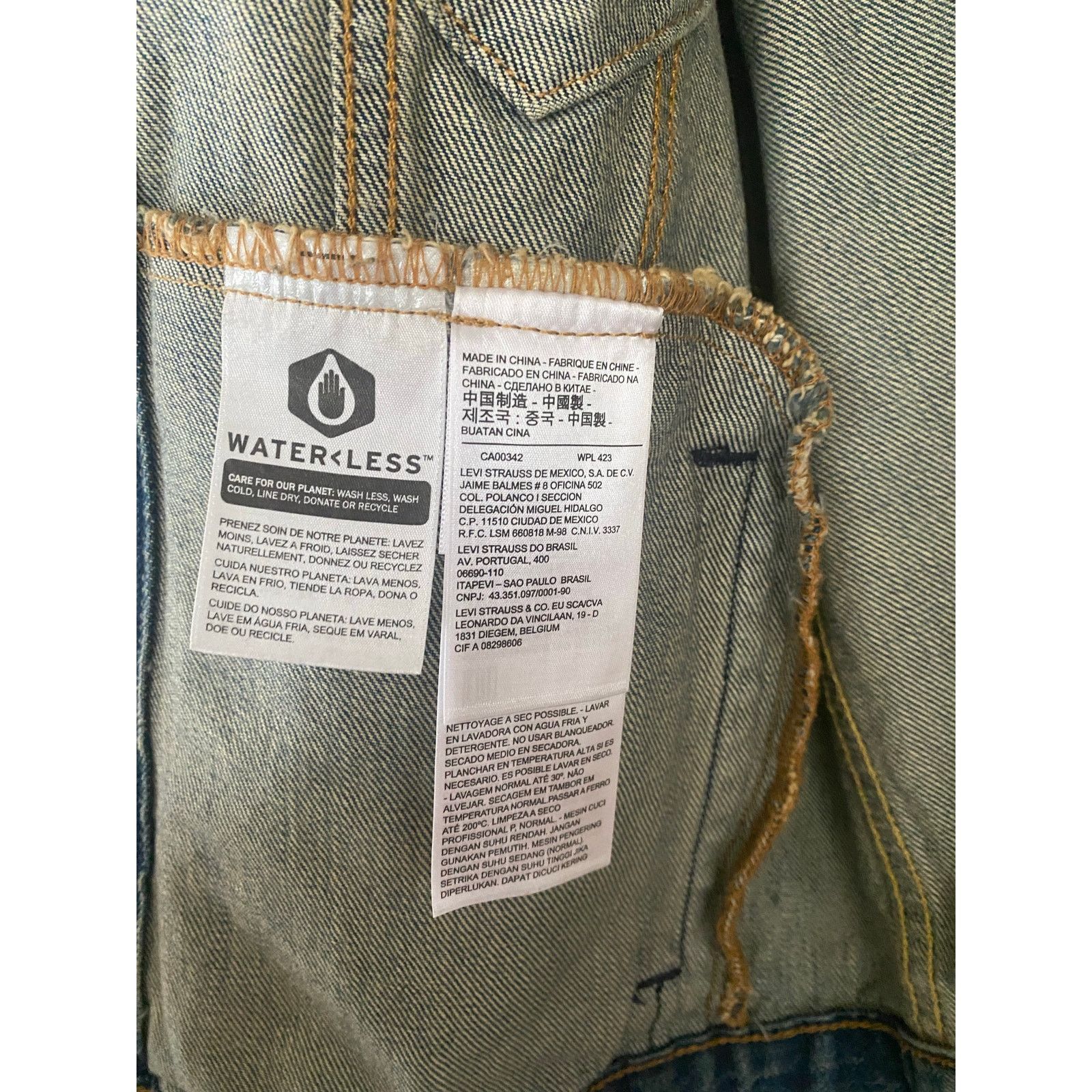Levi's Levis Big E Reproduction Distressed Raw Hem M Trucker Jacket Size US M / EU 48-50 / 2 - 10 Thumbnail