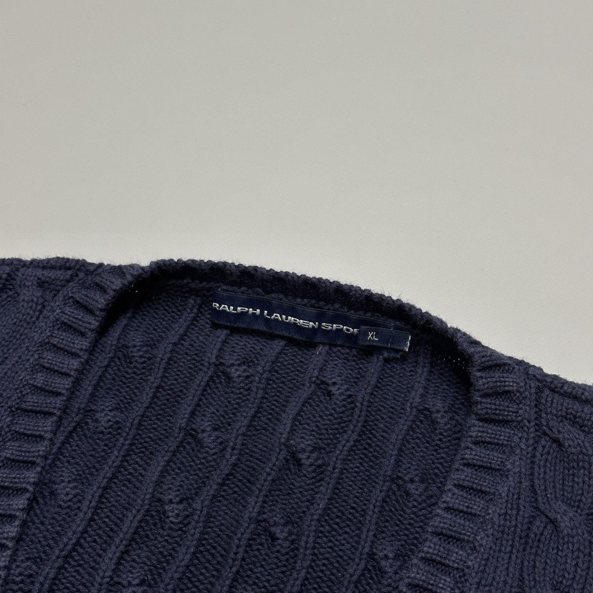 Polo Ralph Lauren Polo Ralph Lauren cable knit blue navy v-neck sweater Size XL / US 12-14 / IT 48-50 - 3 Thumbnail