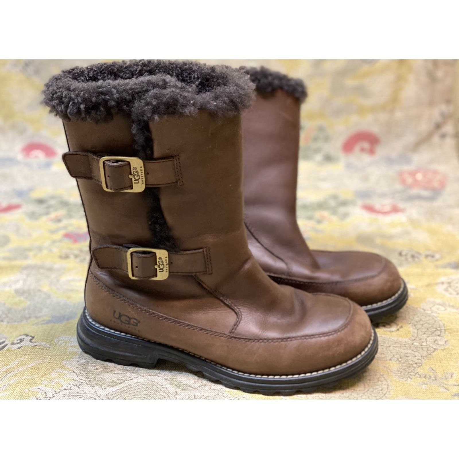 Ugg UGG Boots Women Leather Brown Sheepskin F8004F Side Straps Size 7 Winter Casual Shoes Size US 6 / IT 36 - 2 Thumbnail