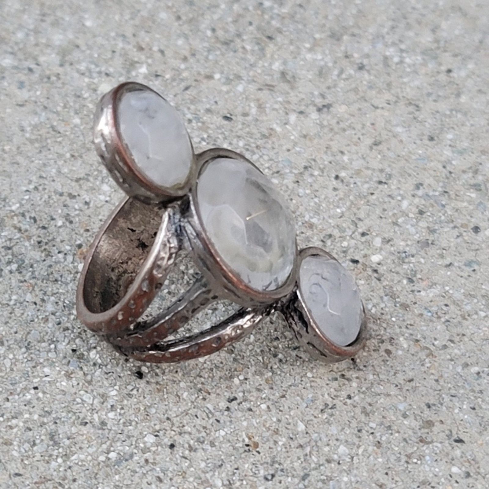 The Unbranded Brand Vtg Gemstone Ring Size ONE SIZE - 1 Thumbnail