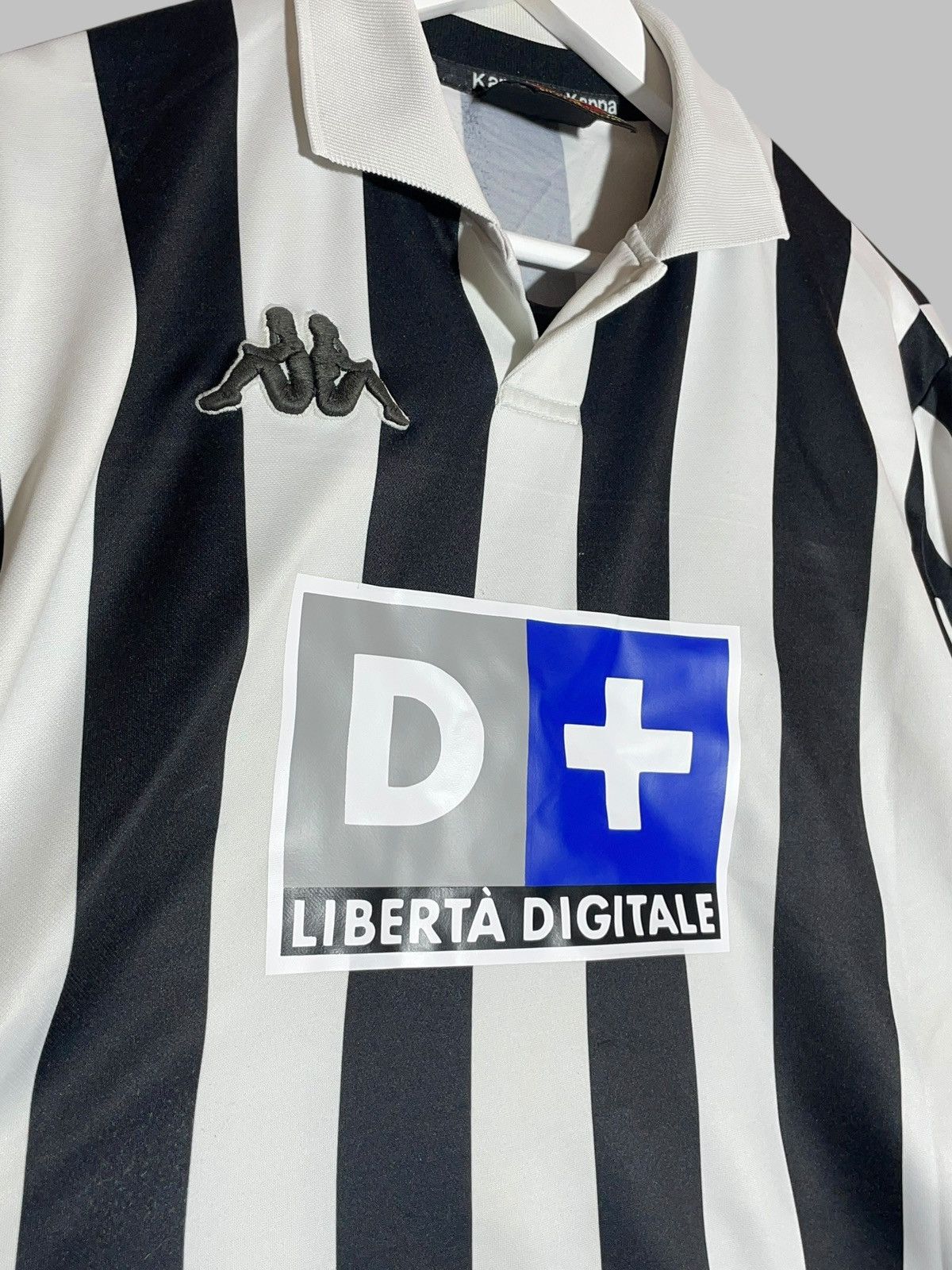 Kappa × Vintage Juventus FC Kappa 1998/99 Vintage Football Shirt Jersey Size US L / EU 52-54 / 3 - 4 Thumbnail