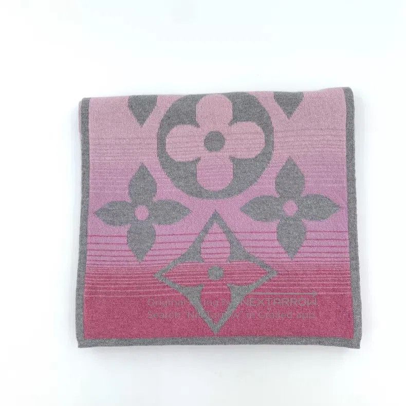 Louis Vuitton Louis Vuitton Pink gradient wool-cashmere knit scarf Size ONE SIZE - 1 Thumbnail