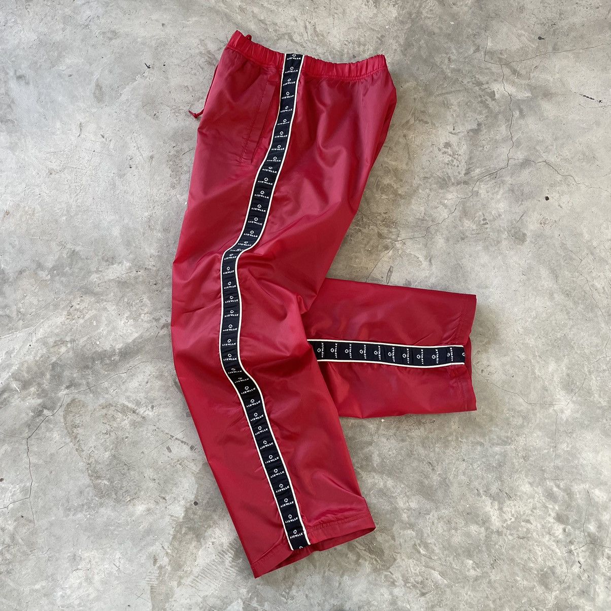 Airwalk × Vintage 🔴 Rare ! ! Vintage Airwalk Baggy Sweatpants 🔴 Size US 30 / EU 46 - 1 Thumbnail
