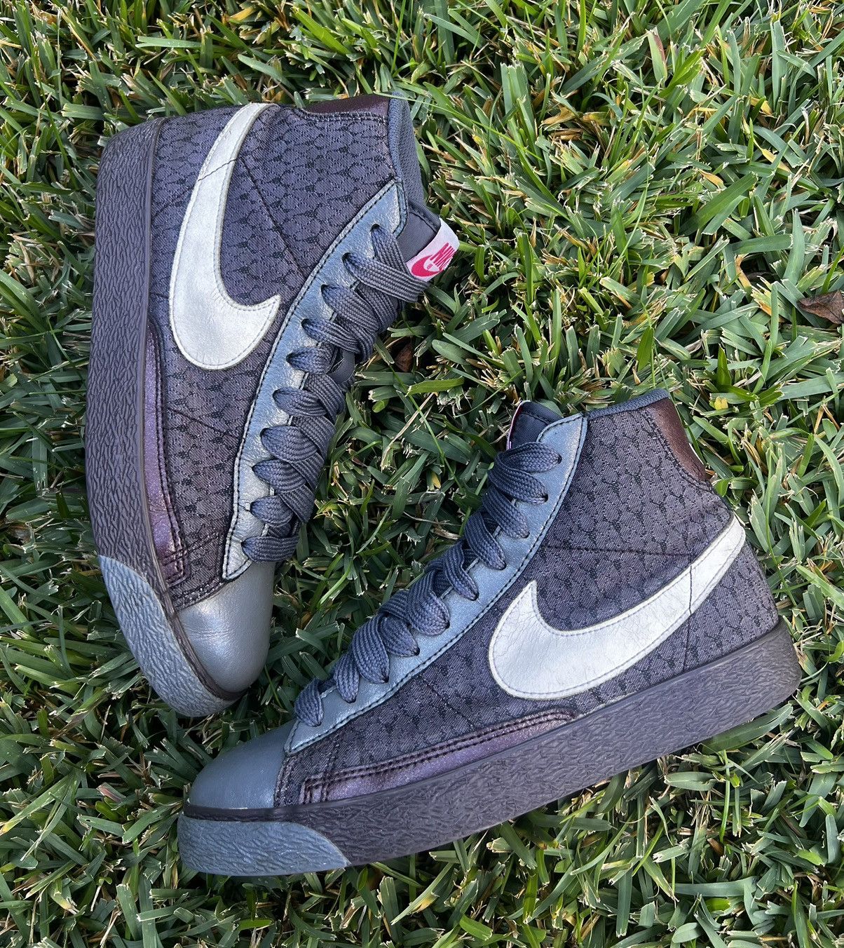 Nike RARE Nike Blazer Hi Womens size 8 Burgandy Scorpio shoes Size US 8 / IT 38 - 3 Thumbnail