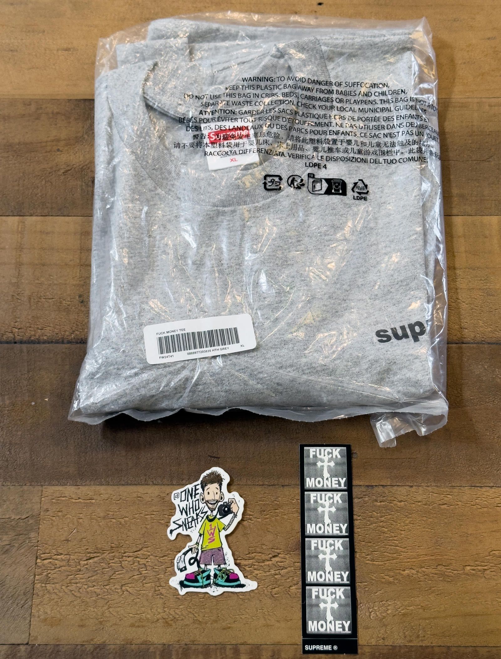 Supreme Supreme F*ck Money Tee & Sticker Size XL Size US XL / EU 56 / 4 - 1 Thumbnail