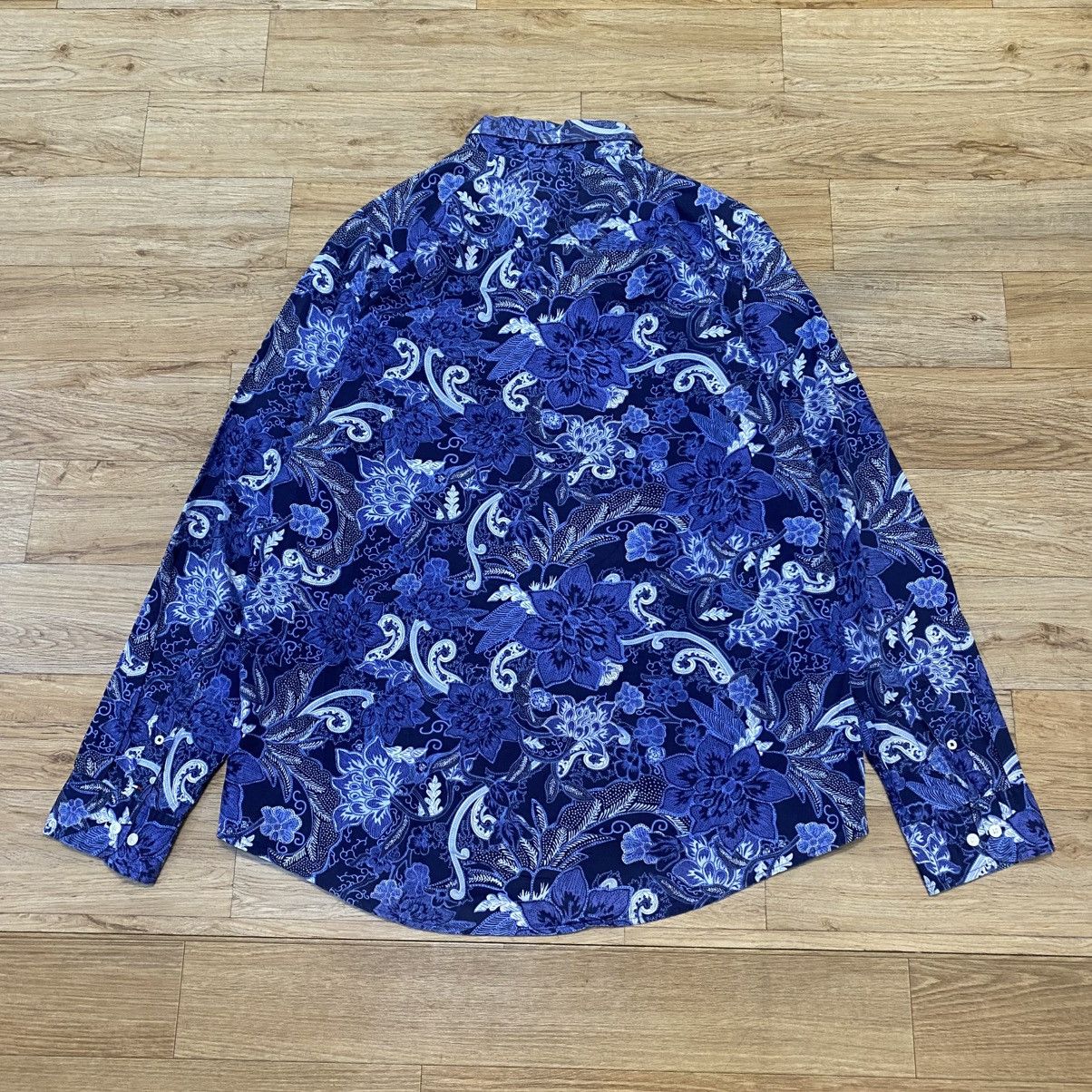 Tommy Hilfiger Tommy Hilfger Batik Indonesia Button Ups Shirts Size US XXL / EU 58 / 5 - 2 Thumbnail
