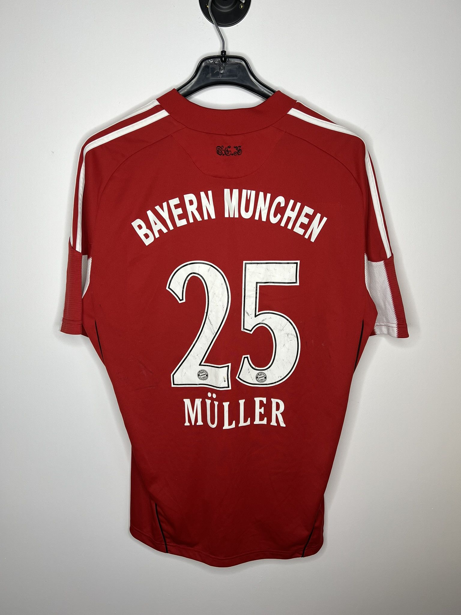 Adidas MULLER #25 BAYERN MUNICH 2010-11 HOME FOOTBALL SOCCER SHIRT Size US L / EU 52-54 / 3 - 1 Thumbnail