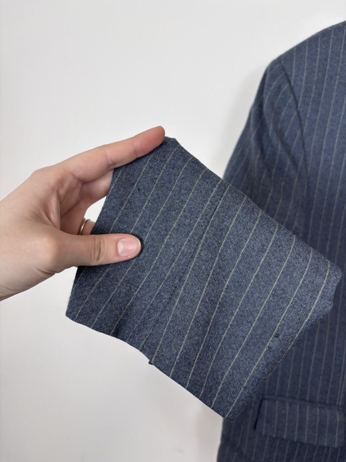 Brioni Brioni Nomentano Men’s 2-Piece Blue Pinstripe Wool Suit Size 48R - 10 Thumbnail