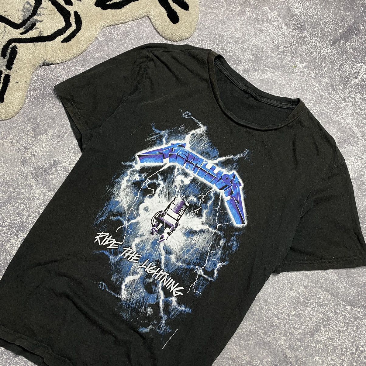 Band Tees Vintage Metallica Ride The Lightning 2017 Big logo tee Size US M / EU 48-50 / 2 - 3 Thumbnail