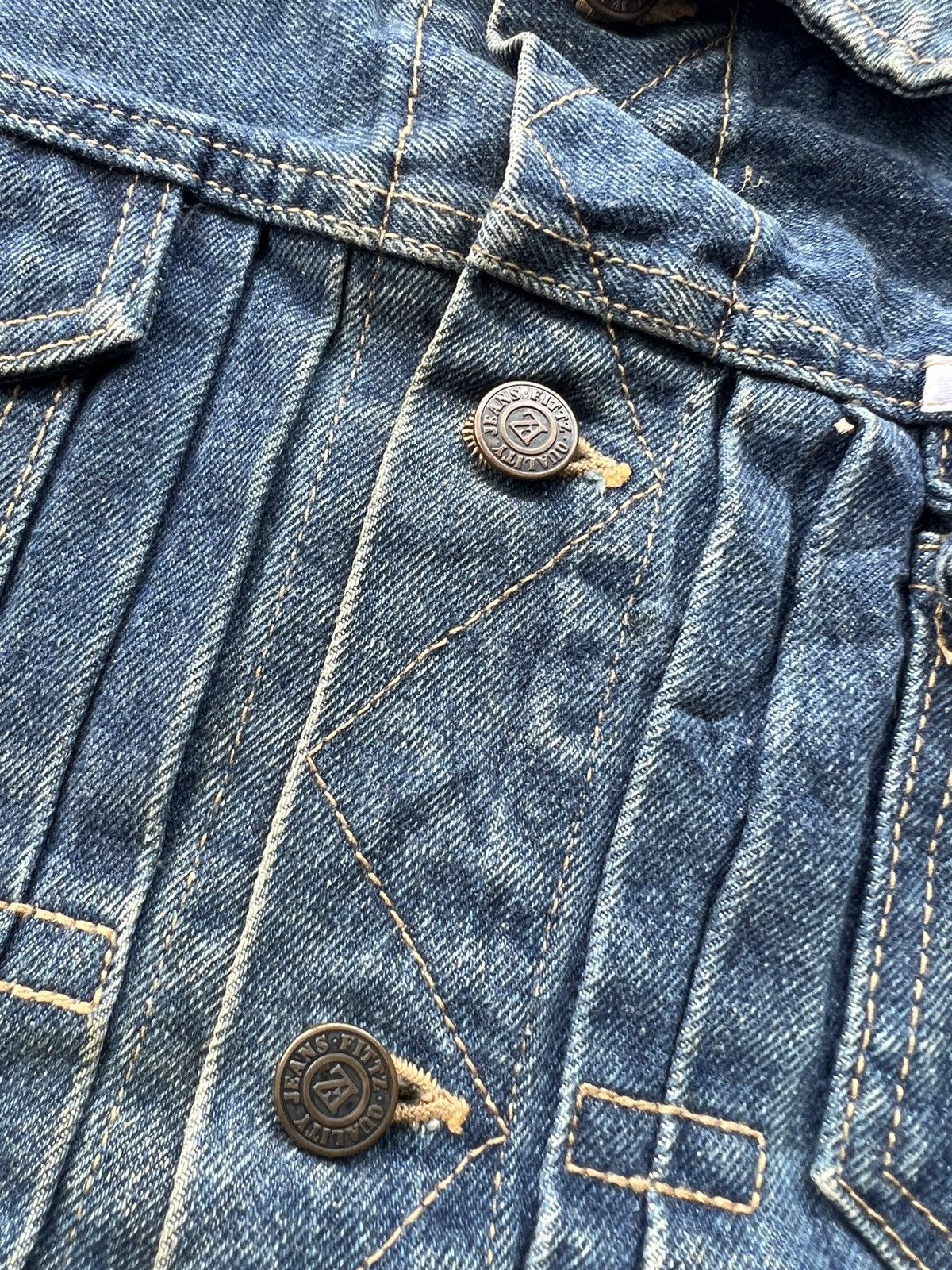 Japanese Brand Vintage Fittz Japanese Brand Indigo Denim Jacket Size US L / EU 52-54 / 3 - 11 Thumbnail