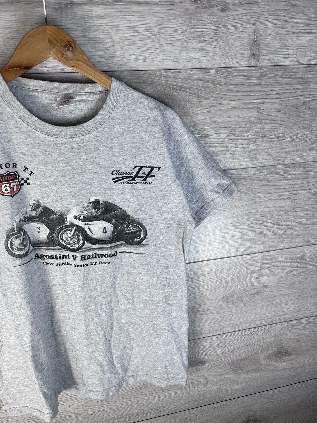 Fruit Of The Loom Vintage men’s t-shirt Moro merch Agostini V Hailwood size m Size US M / EU 48-50 / 2 - 11 Thumbnail