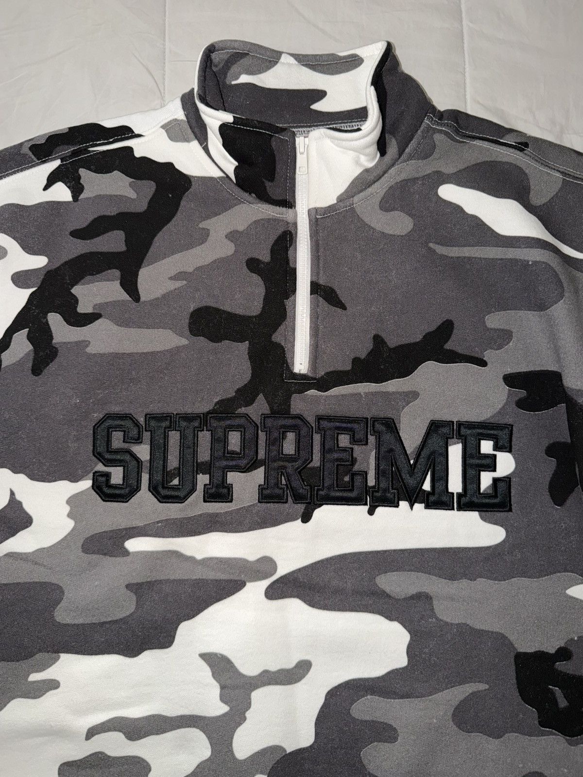 Supreme Supreme shop flag Seoul half zip pullover snow camo (medium) Size US M / EU 48-50 / 2 - 1 Thumbnail
